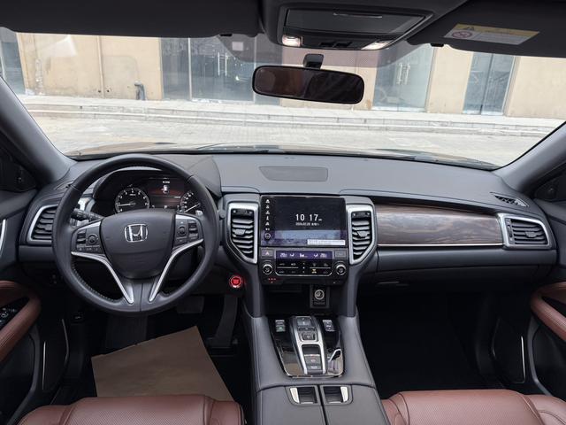 Honda UR-V 2017 #11 Honda UR-V 2017 car image #11