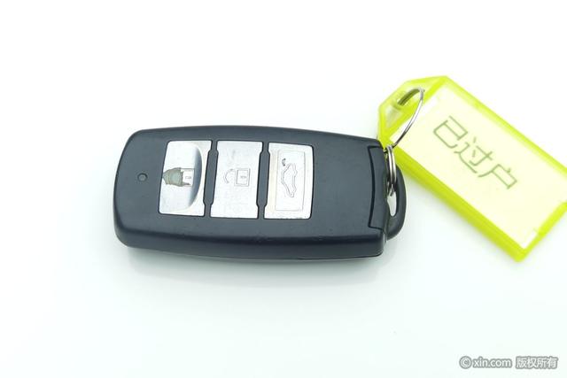 Forthing JOYEAR X5 2017 изображение автомобиля #11