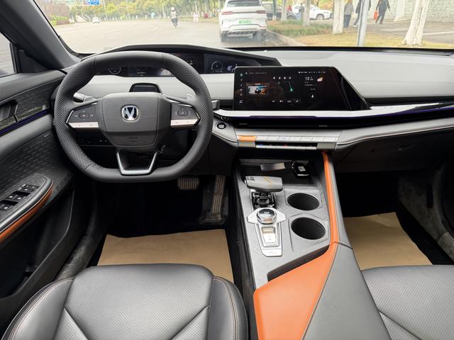 Changan UNI-V 2022 immagine di auto #11