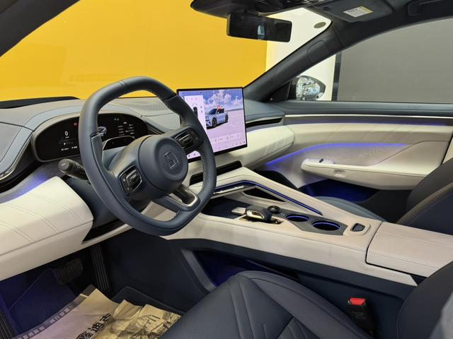 极氪 极氪001 2025 汽车图片 #11