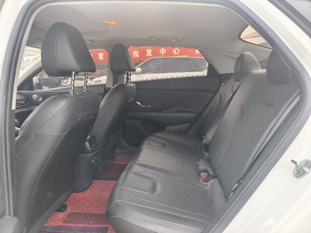 Hyundai Elantra 2022 car image #11