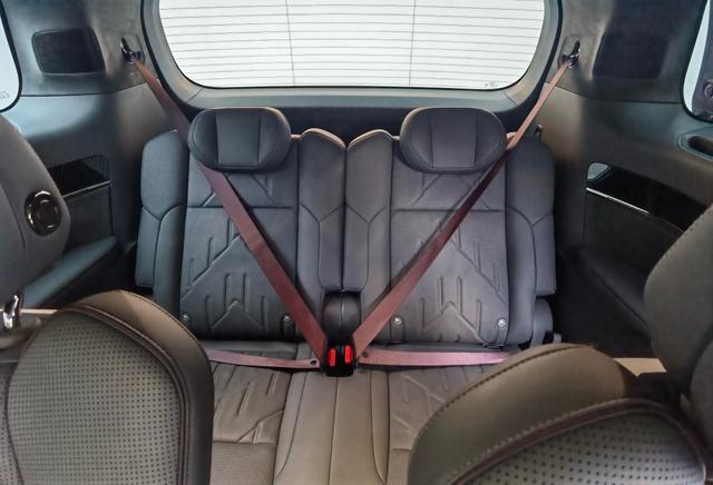 极氪 极氪009 2025 汽车图片 #11