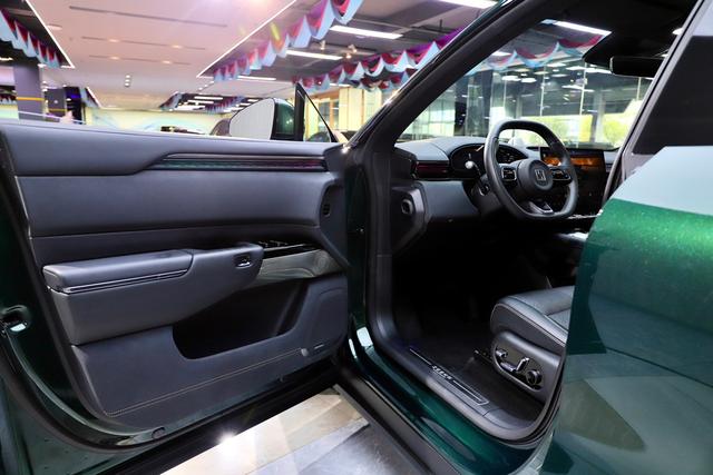 极氪 极氪7X 2024 汽车图片 #11