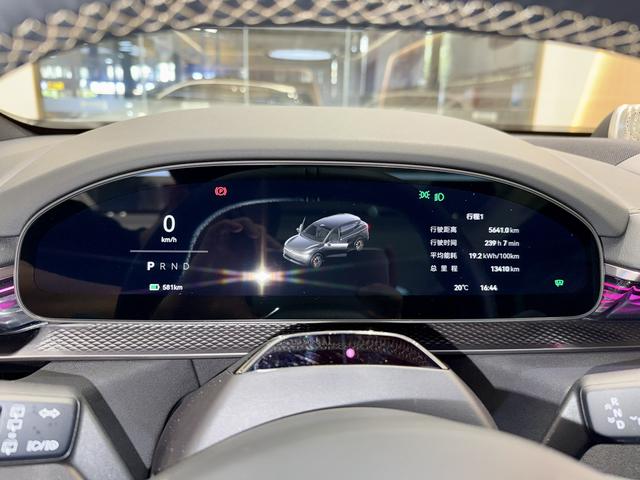 极氪 极氪7X 2024 汽车图片 #11