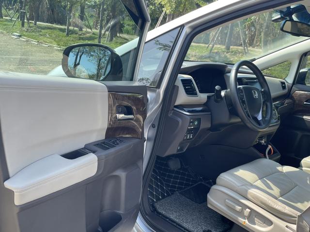 Honda ODYSSEY 2015 car image #11