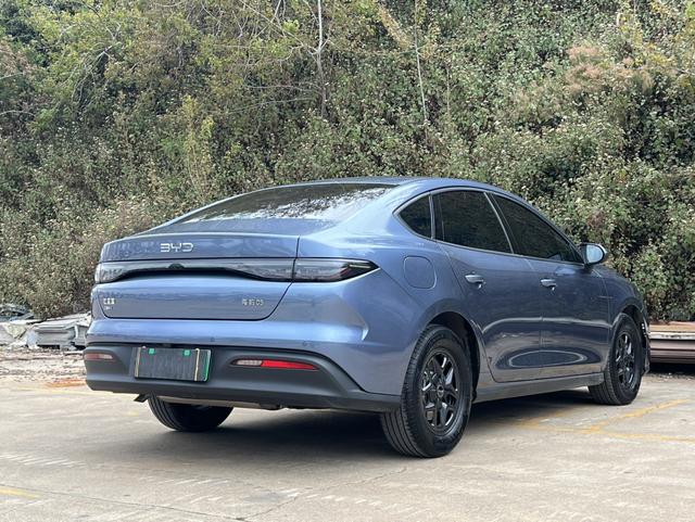 BYD Seal 05 DM-i 2025 car image #11