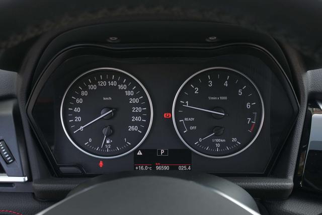 BMW 2 Series Gran Tourer 2016 car image #11