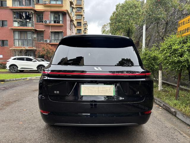 Li L9 2025 image de voiture #11