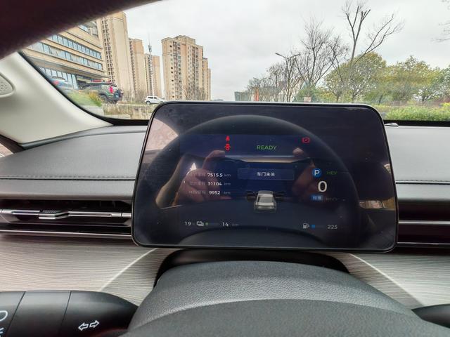 Wuling Starlight 2024 car image #11