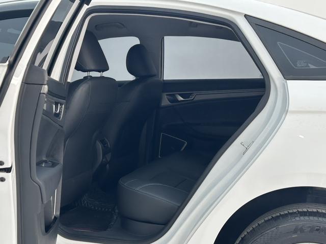 睿蓝汽车 枫叶60s 2022 汽车图片 #11