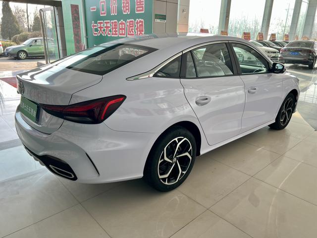 MG 5 2024 car image #11