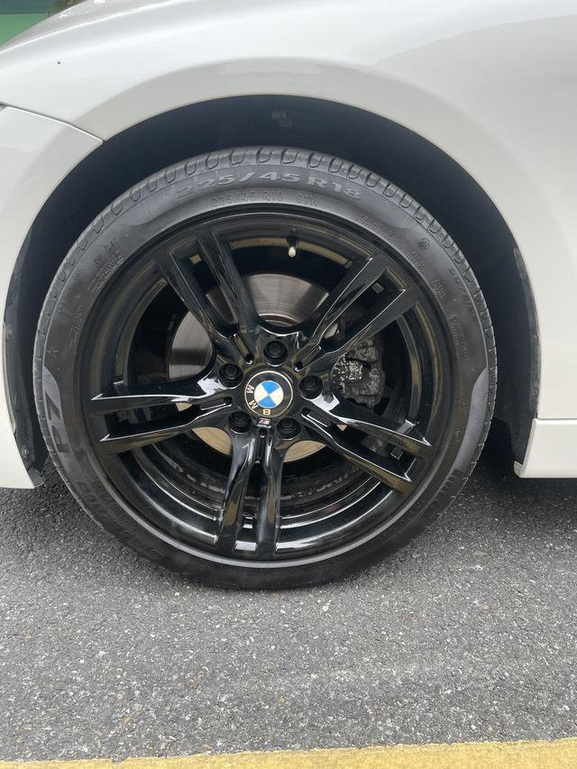 BMW 3 Series 2019 car image #11