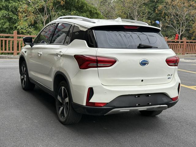 GAC ix4 2019 car image #11