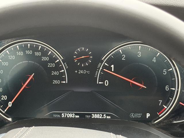 BMW 5 Series 2018 car image #11