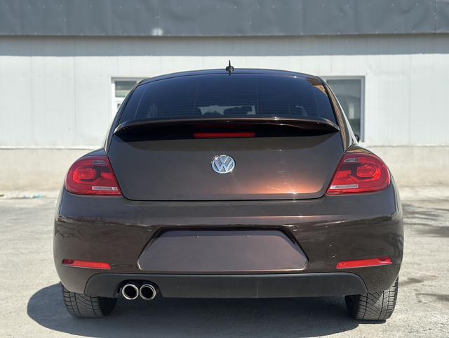 Volkswagen Beetle 2012 изображение автомобиля #11