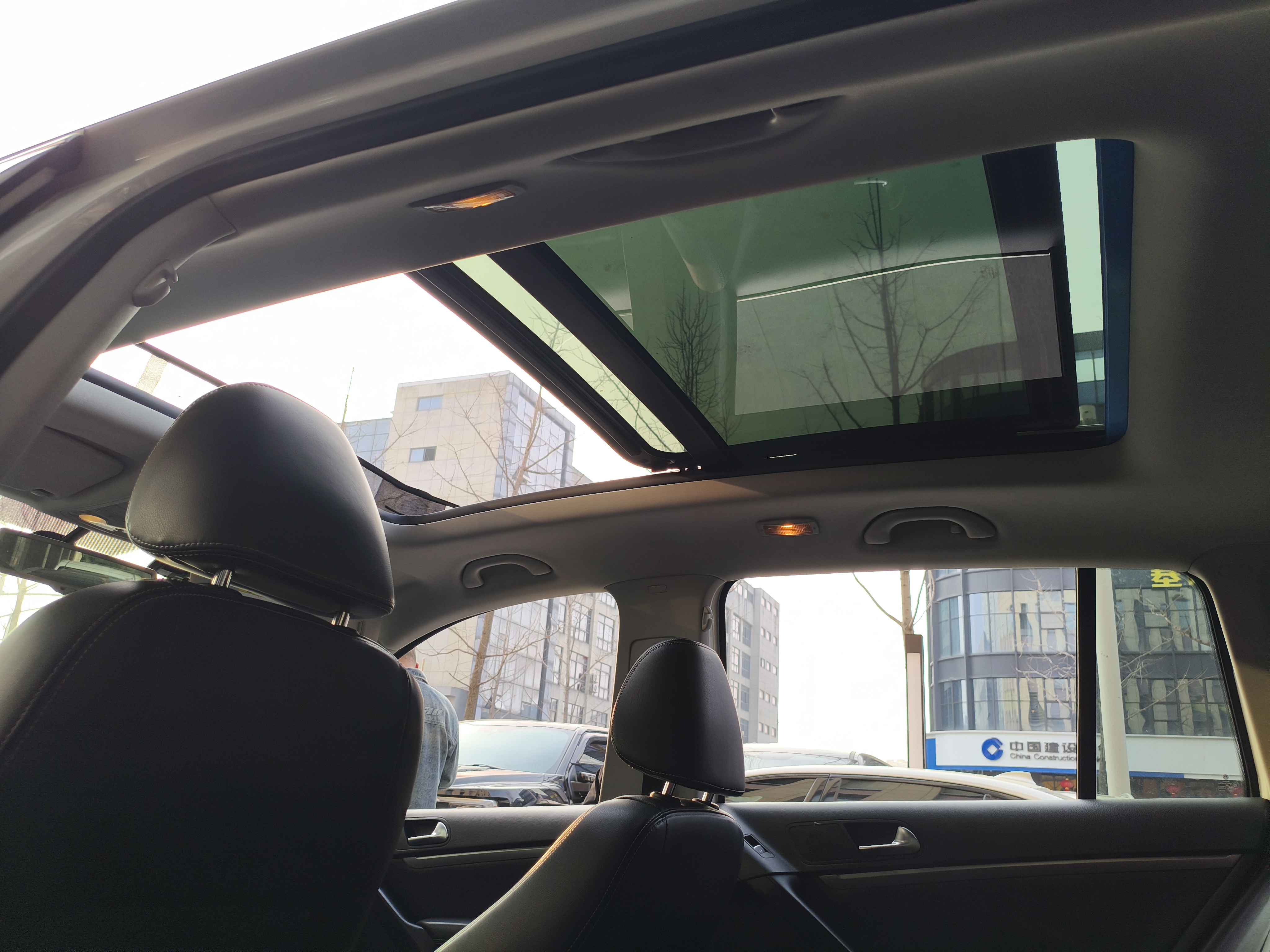 Volkswagen Tiguan 2016 car image #11