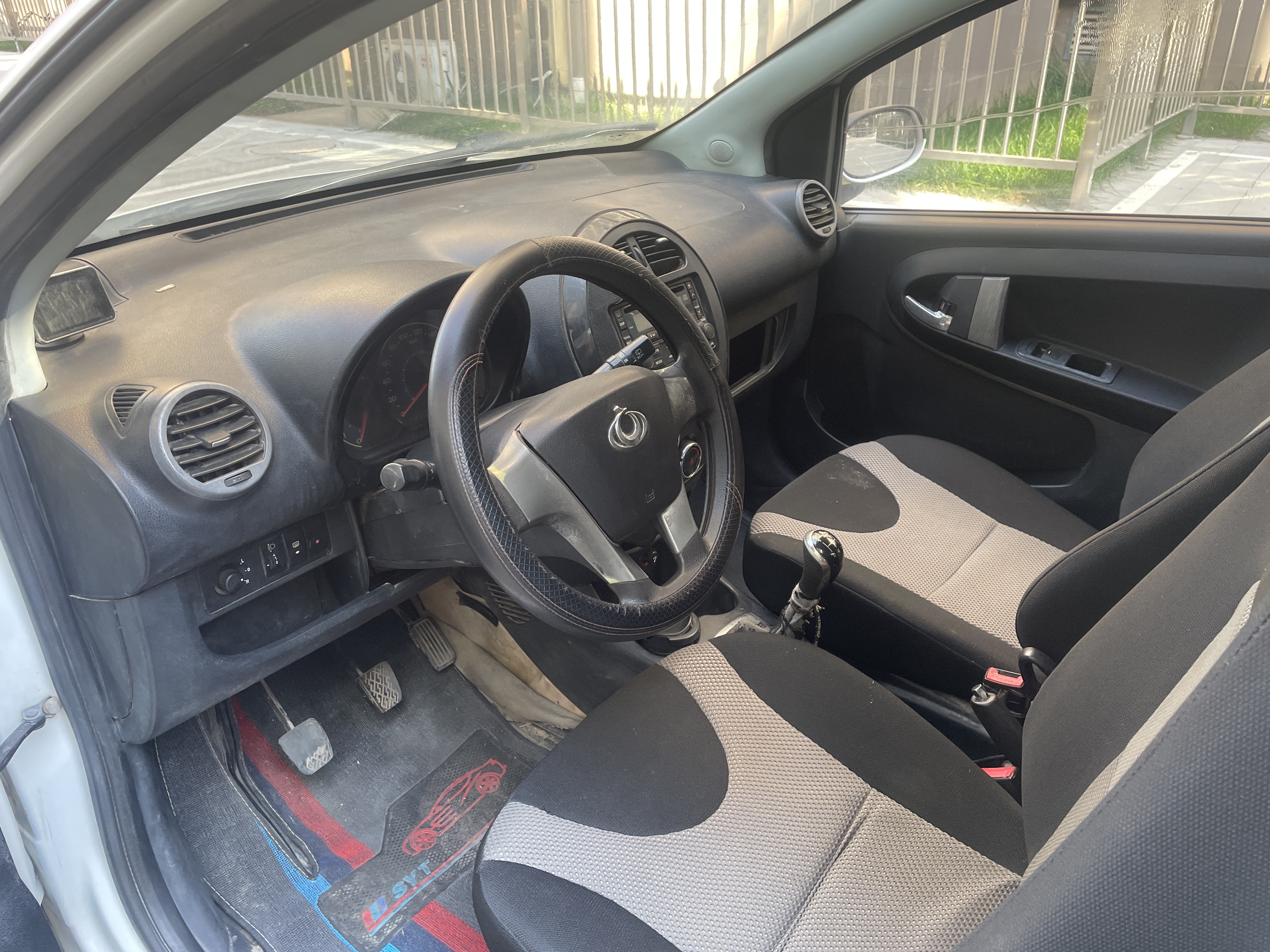 GEELY GX2 2013 immagine di auto #11