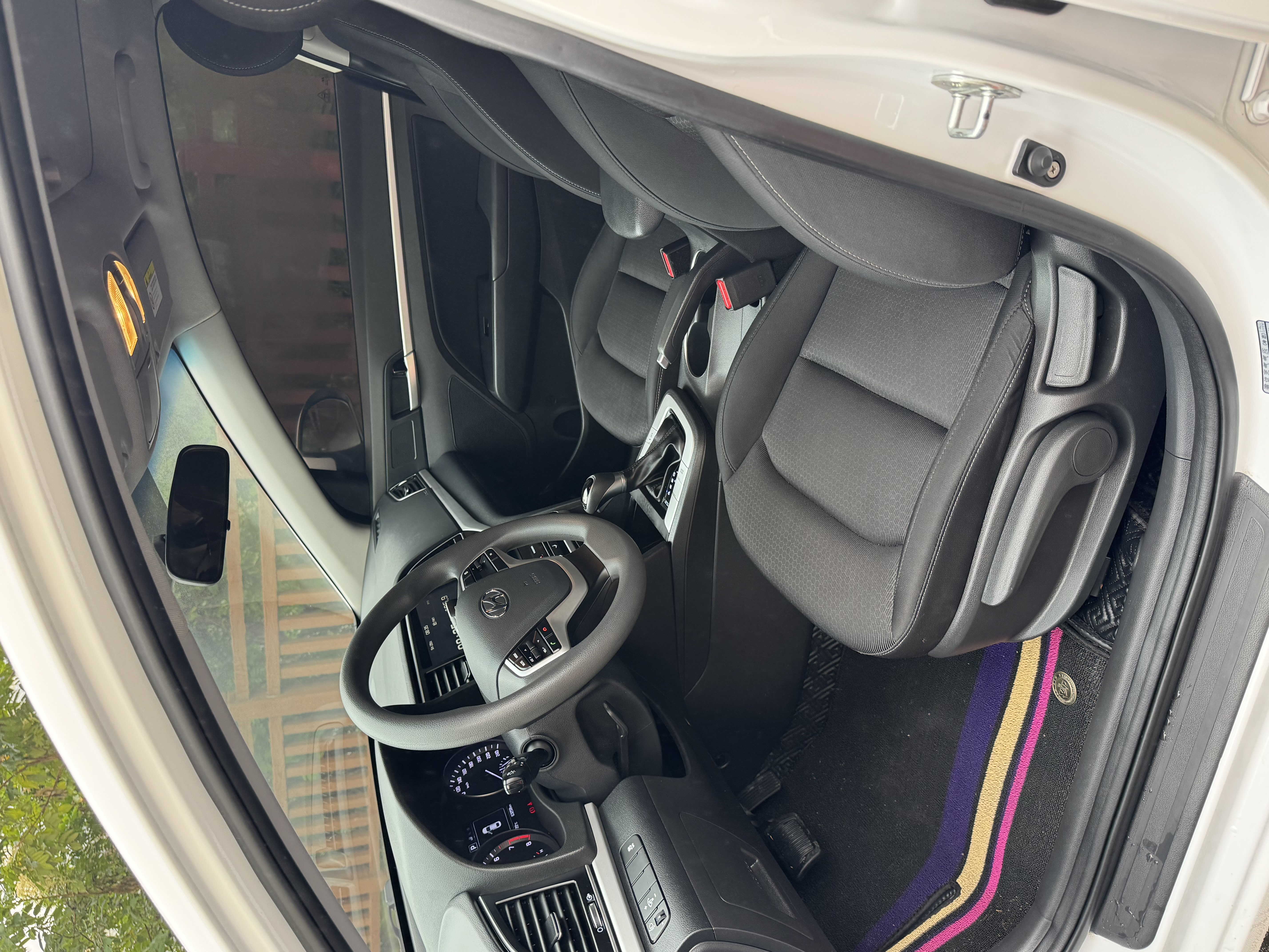 Hyundai Elantra AD 2019 car image #11