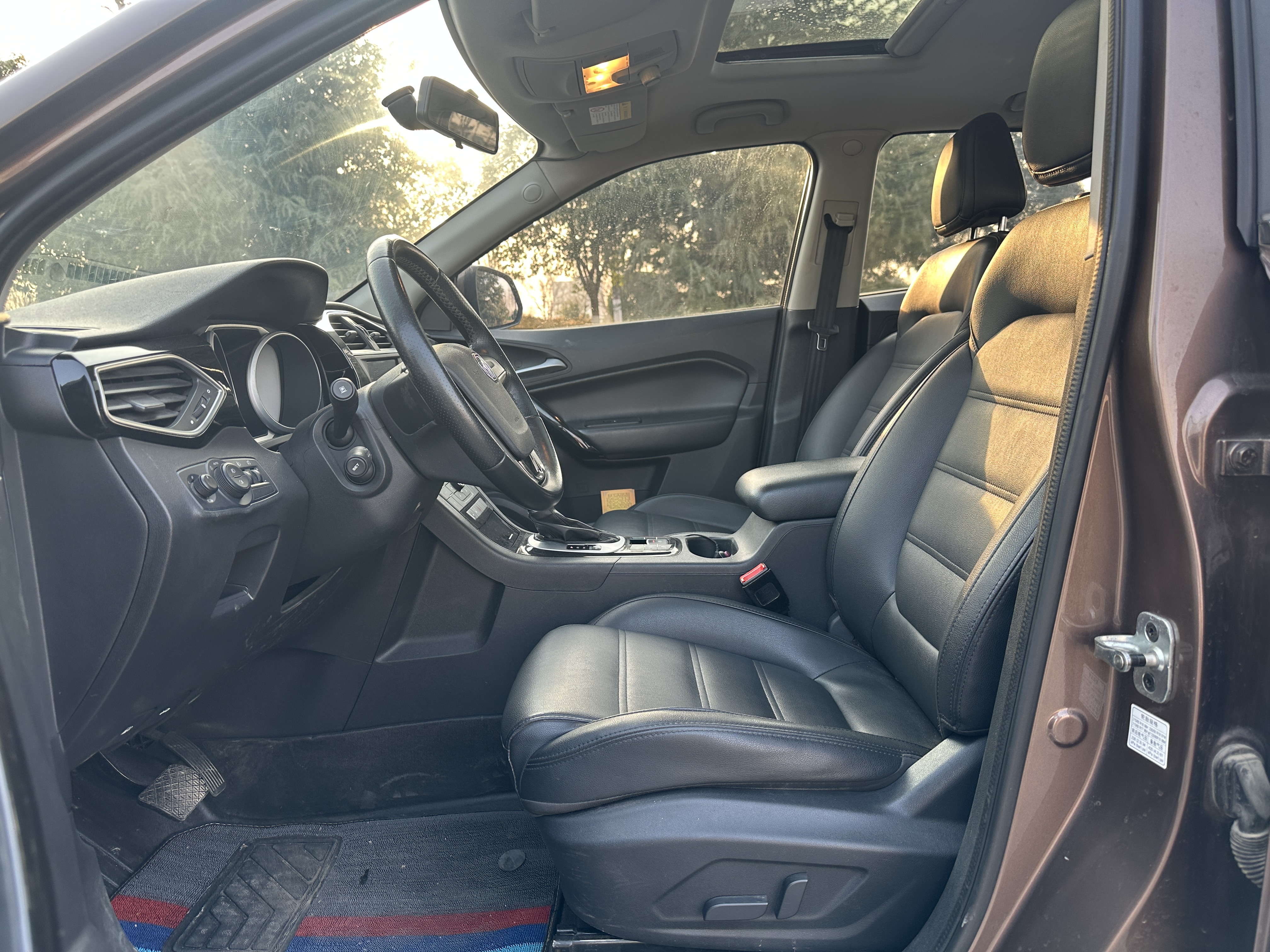 MG GS 2017 car image #11