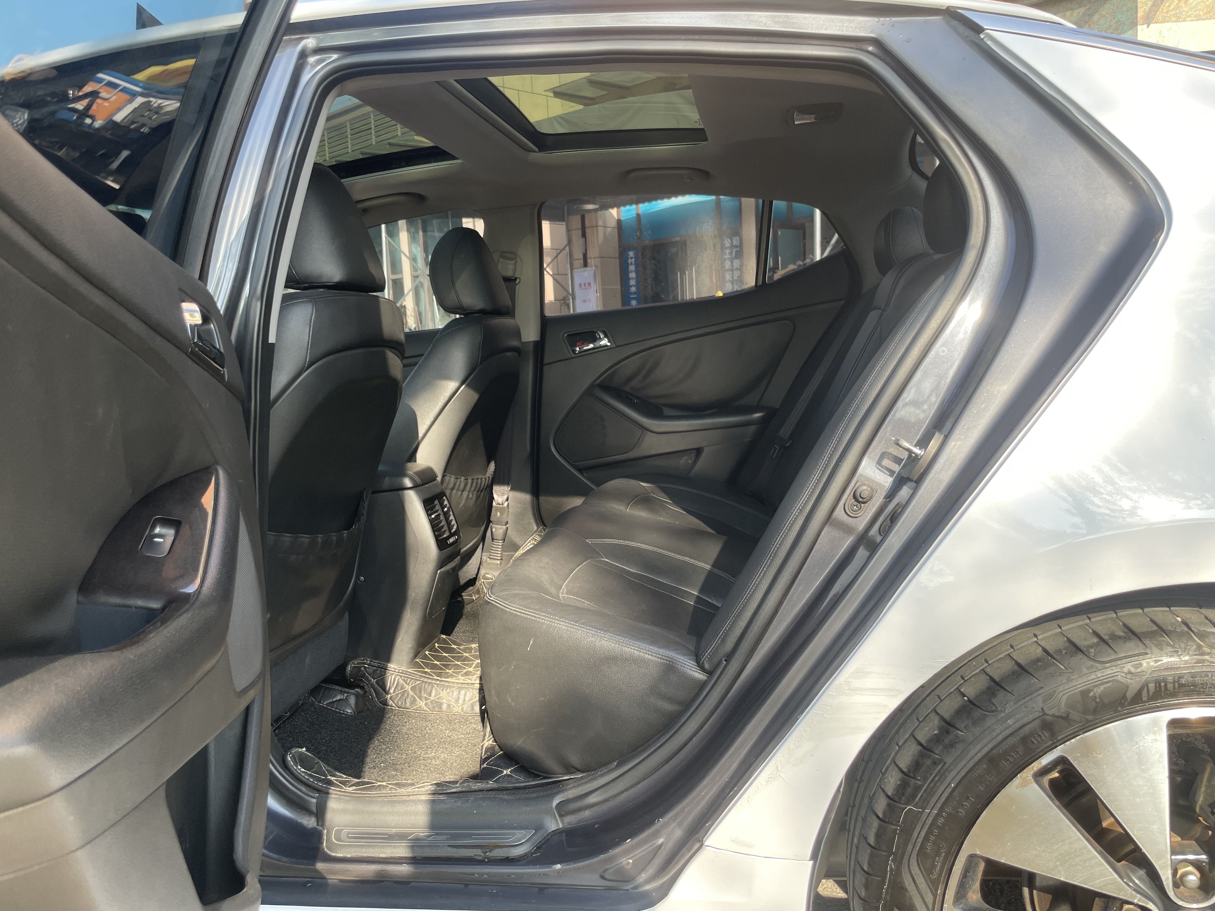 起亚 起亚K5 2012 汽车图片 #11