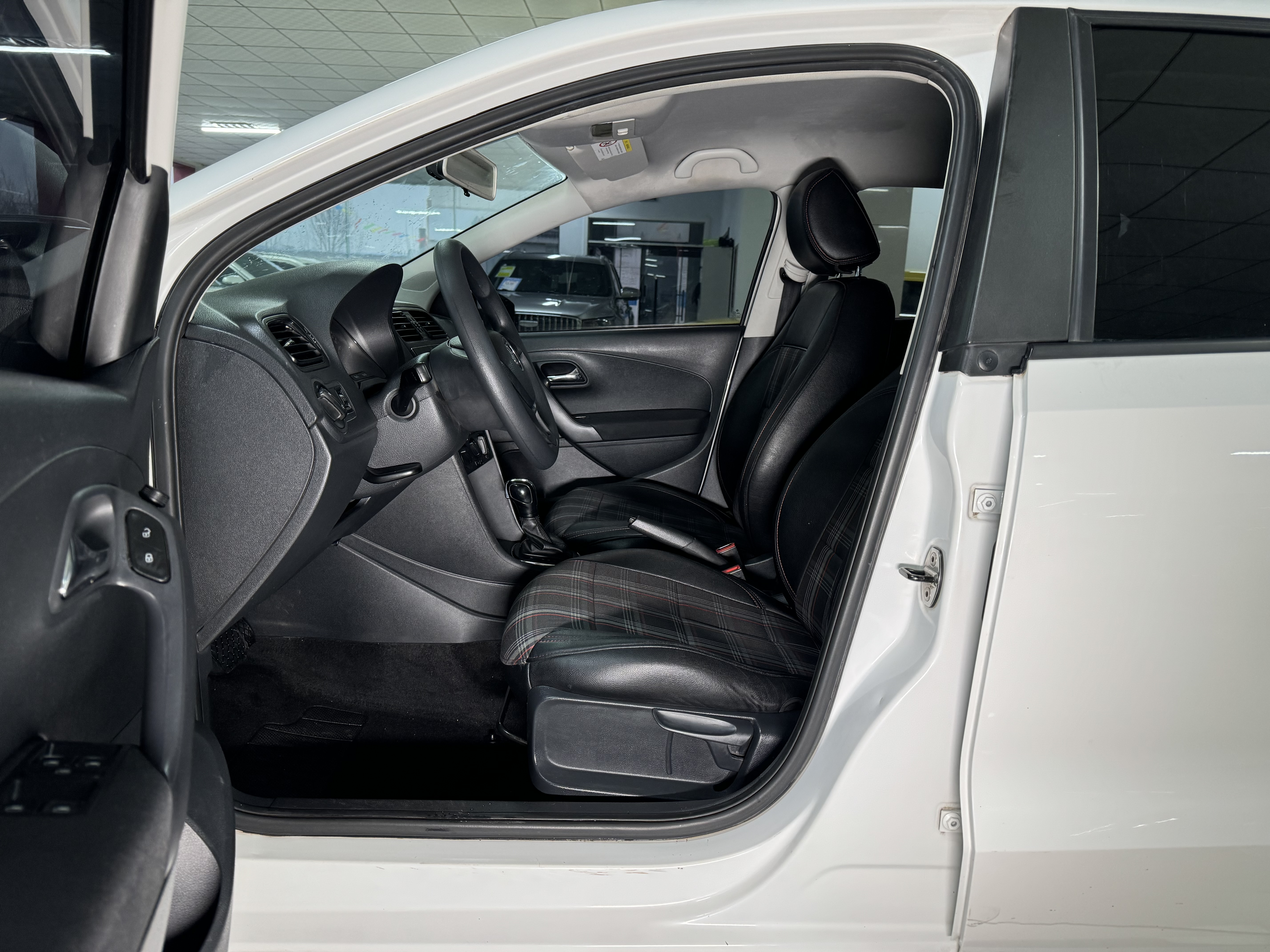 Polo 2017 #11 Polo 2017 car image #11