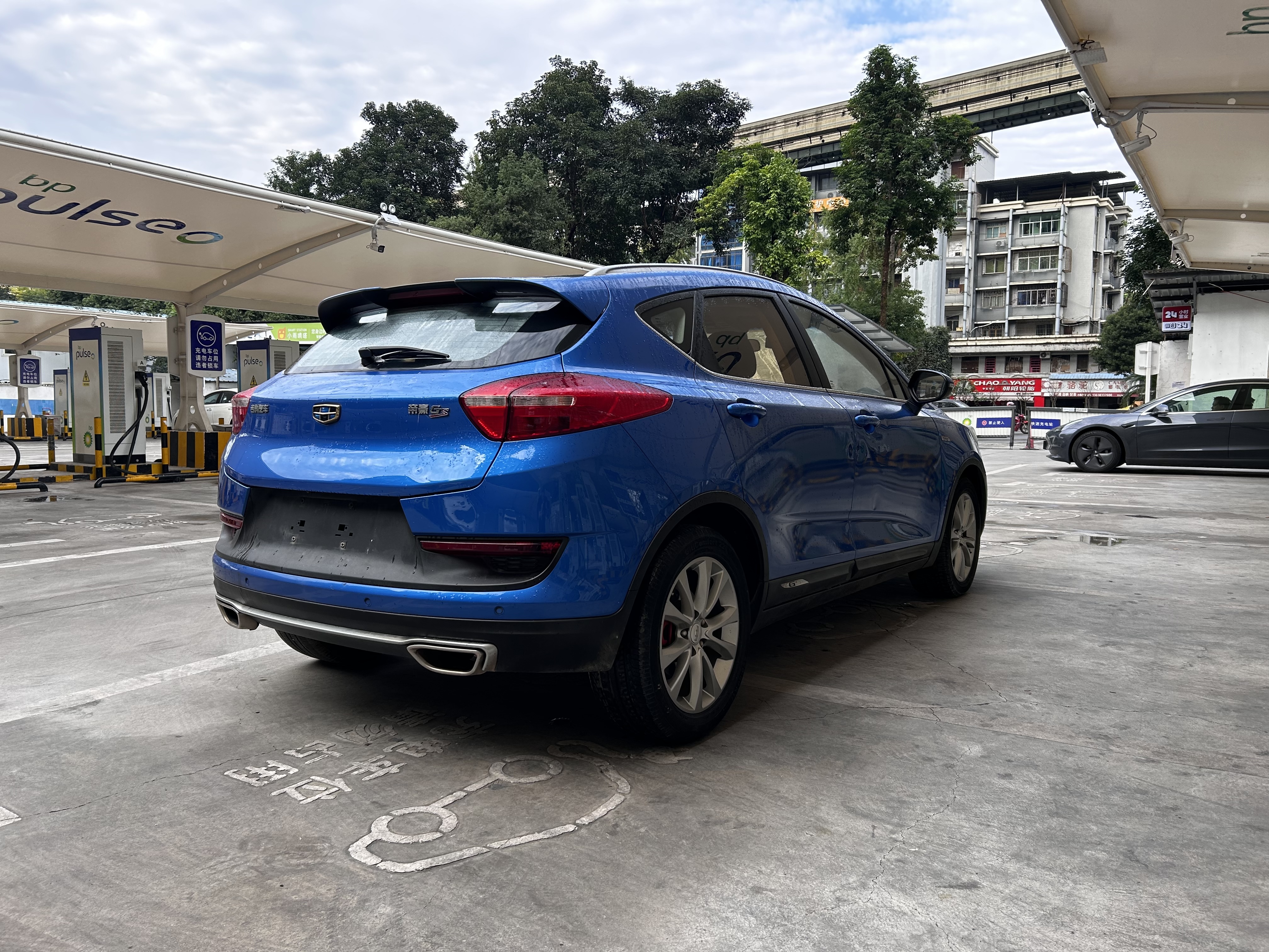 Emgrand GS 2016 car image #11