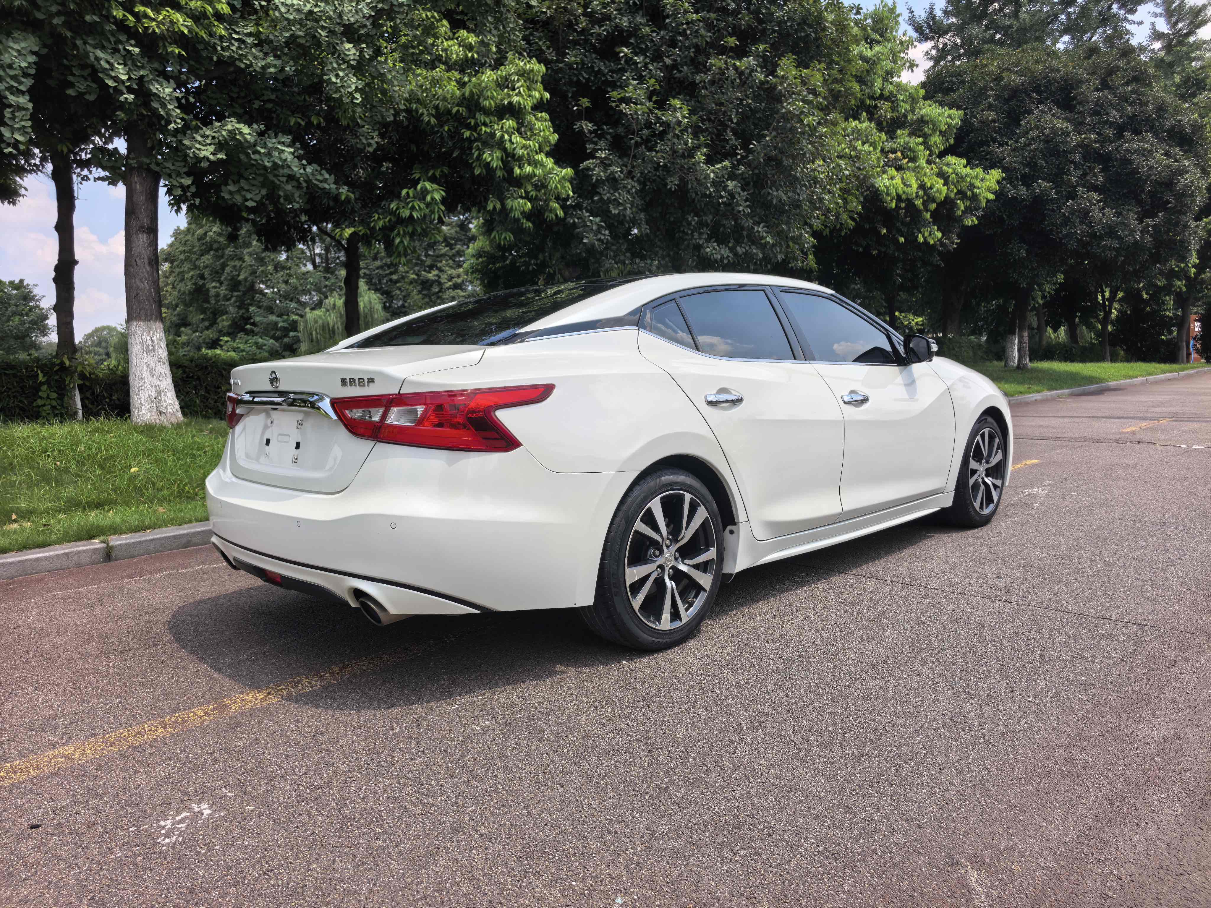Nissan Maxima 2018 صورة سيارة #11