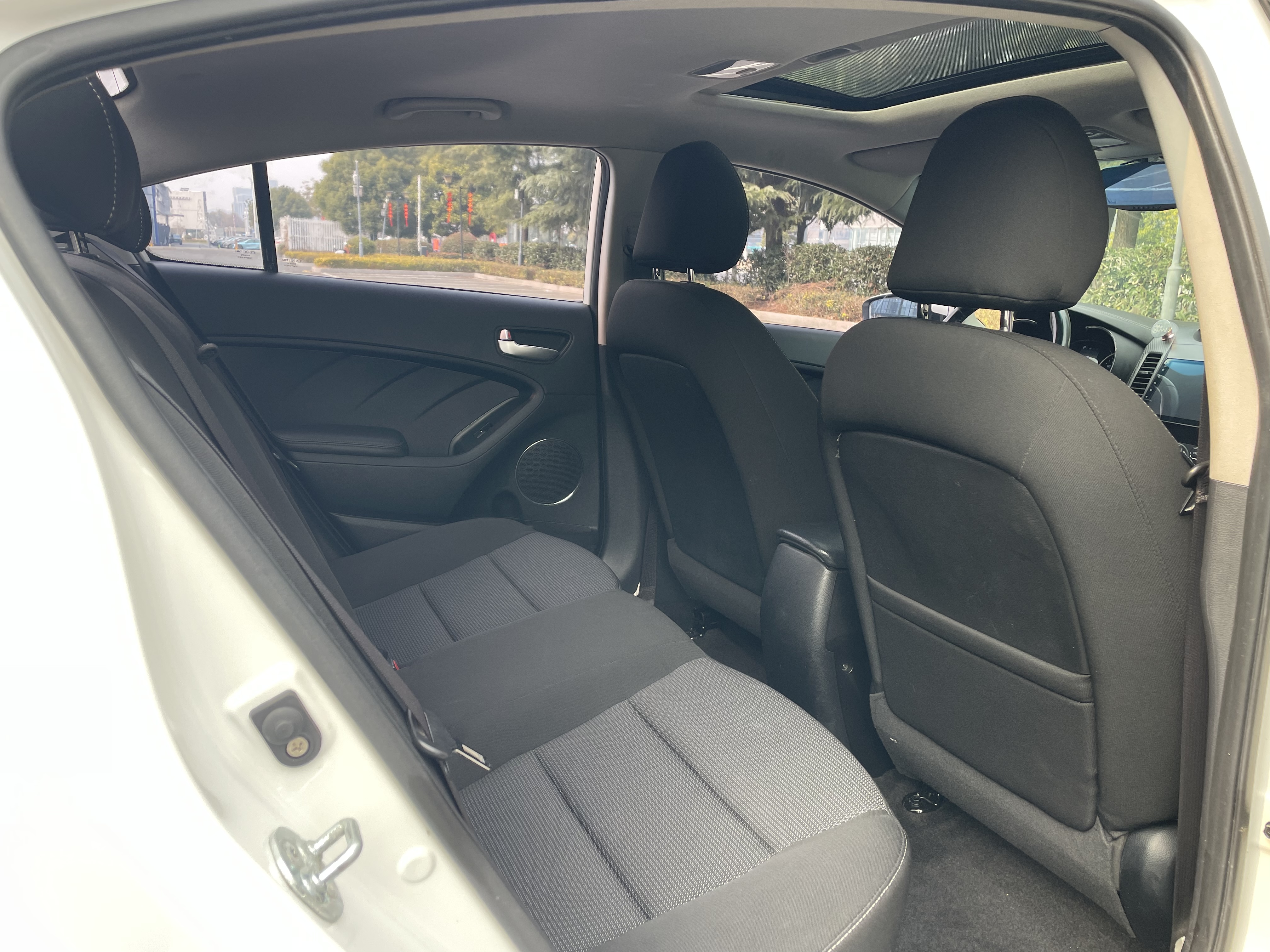 起亚 起亚K3 2017 汽车图片 #11