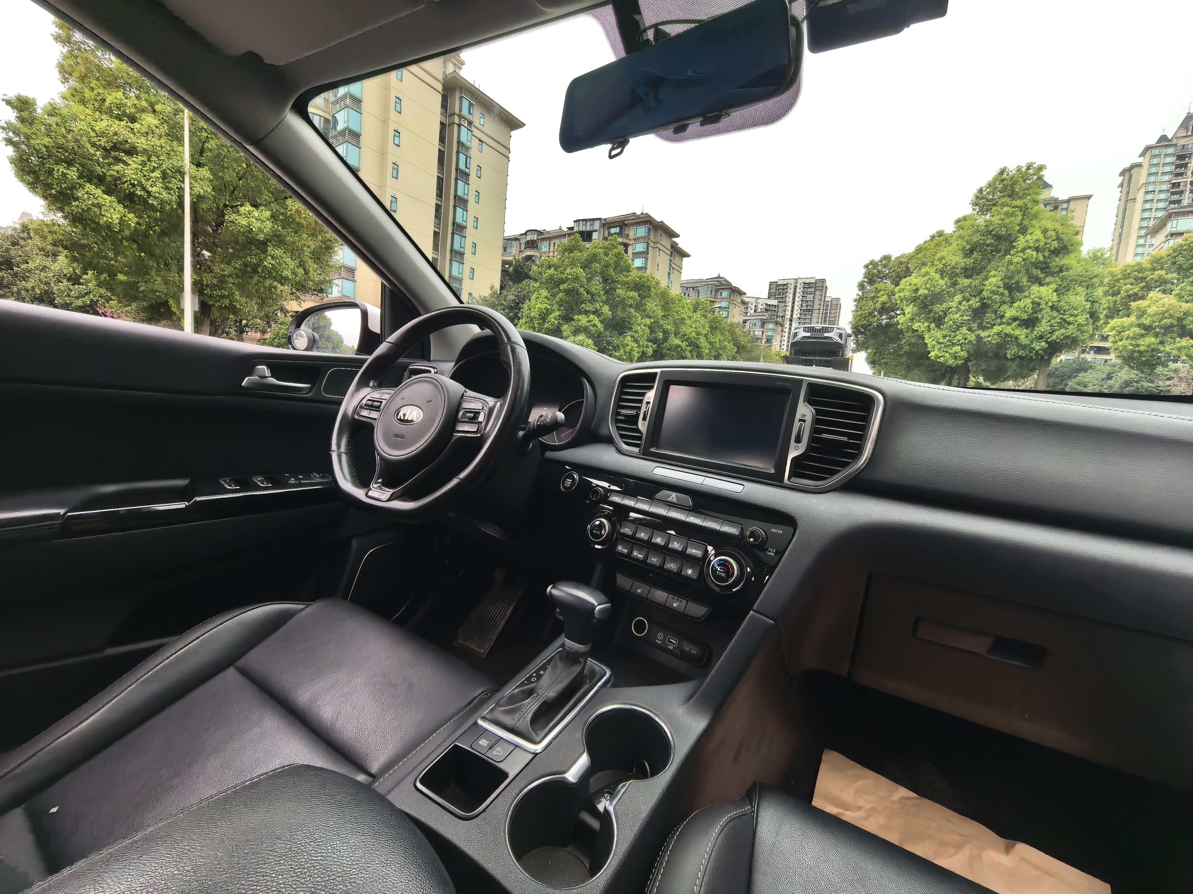 Kia KX5 2017 صورة سيارة #11