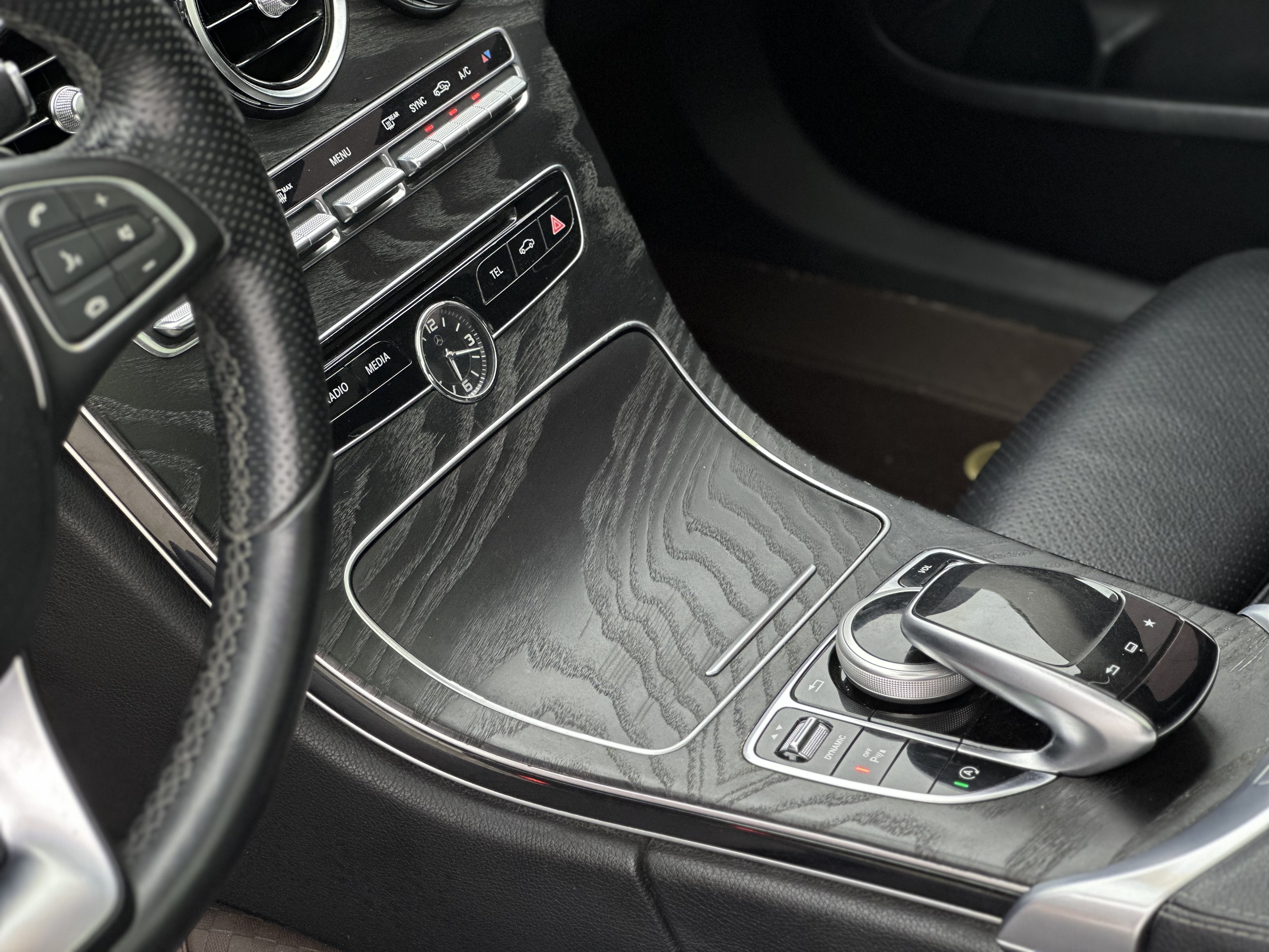 Mercedes-Benz C Class 2016 car image #11