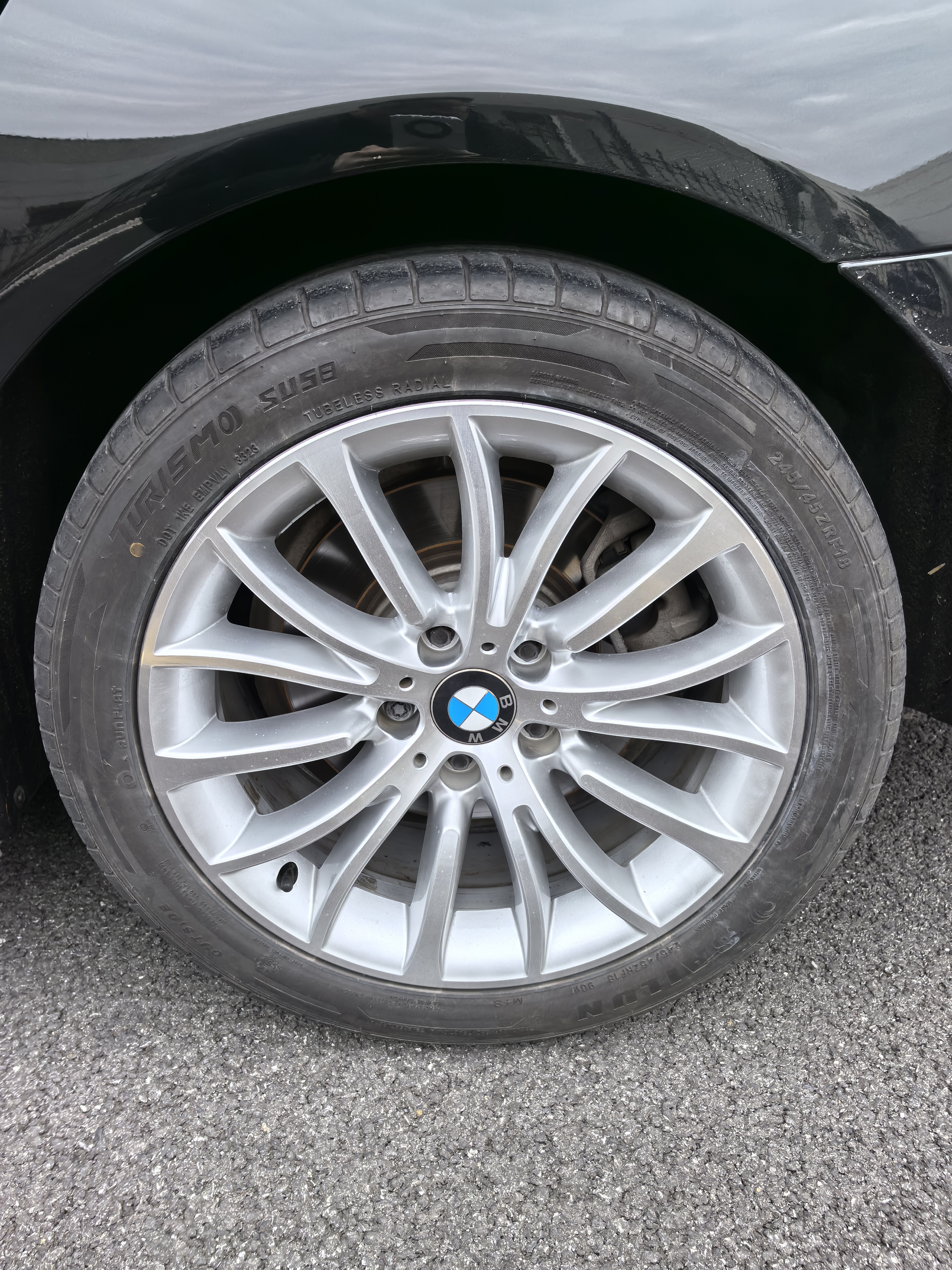 BMW 5 Series 2016 car image #11