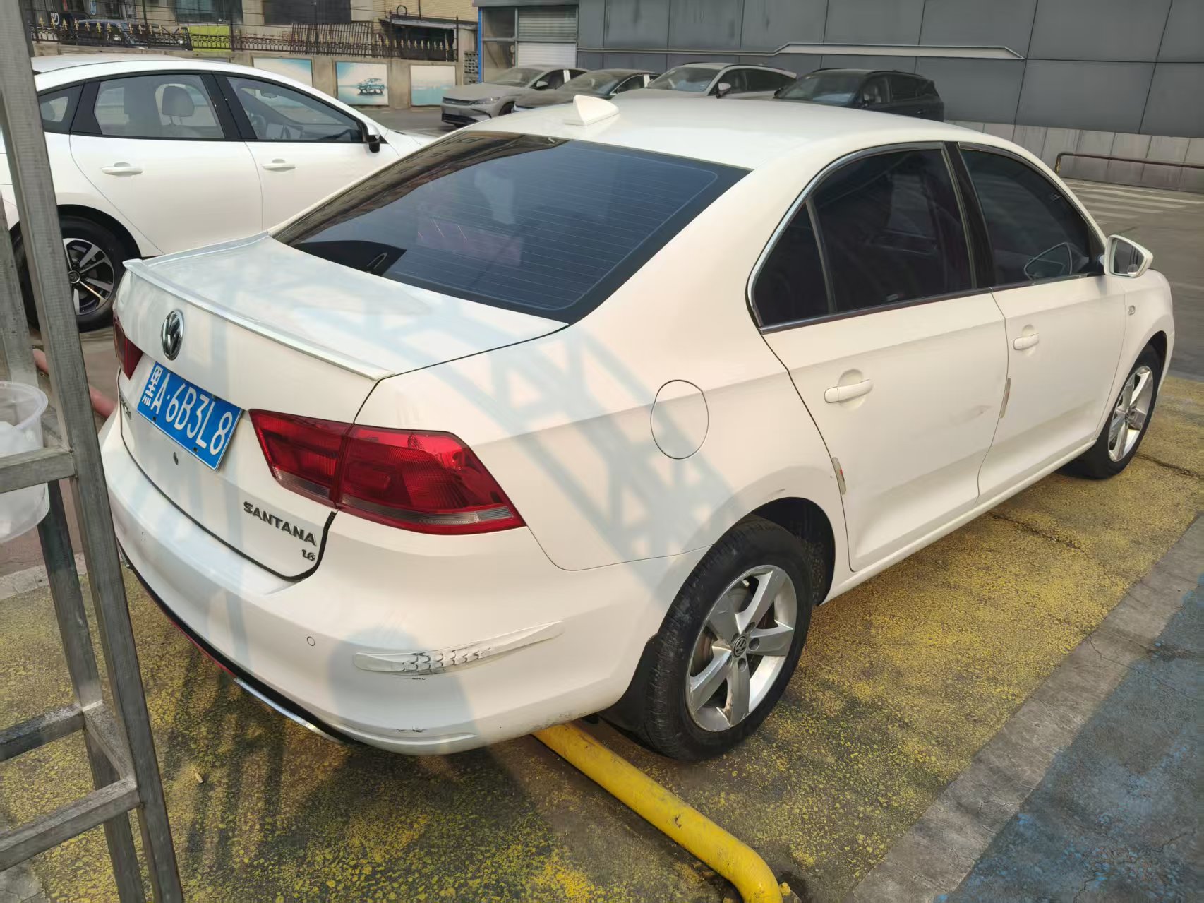 Santana 2015 car image #11