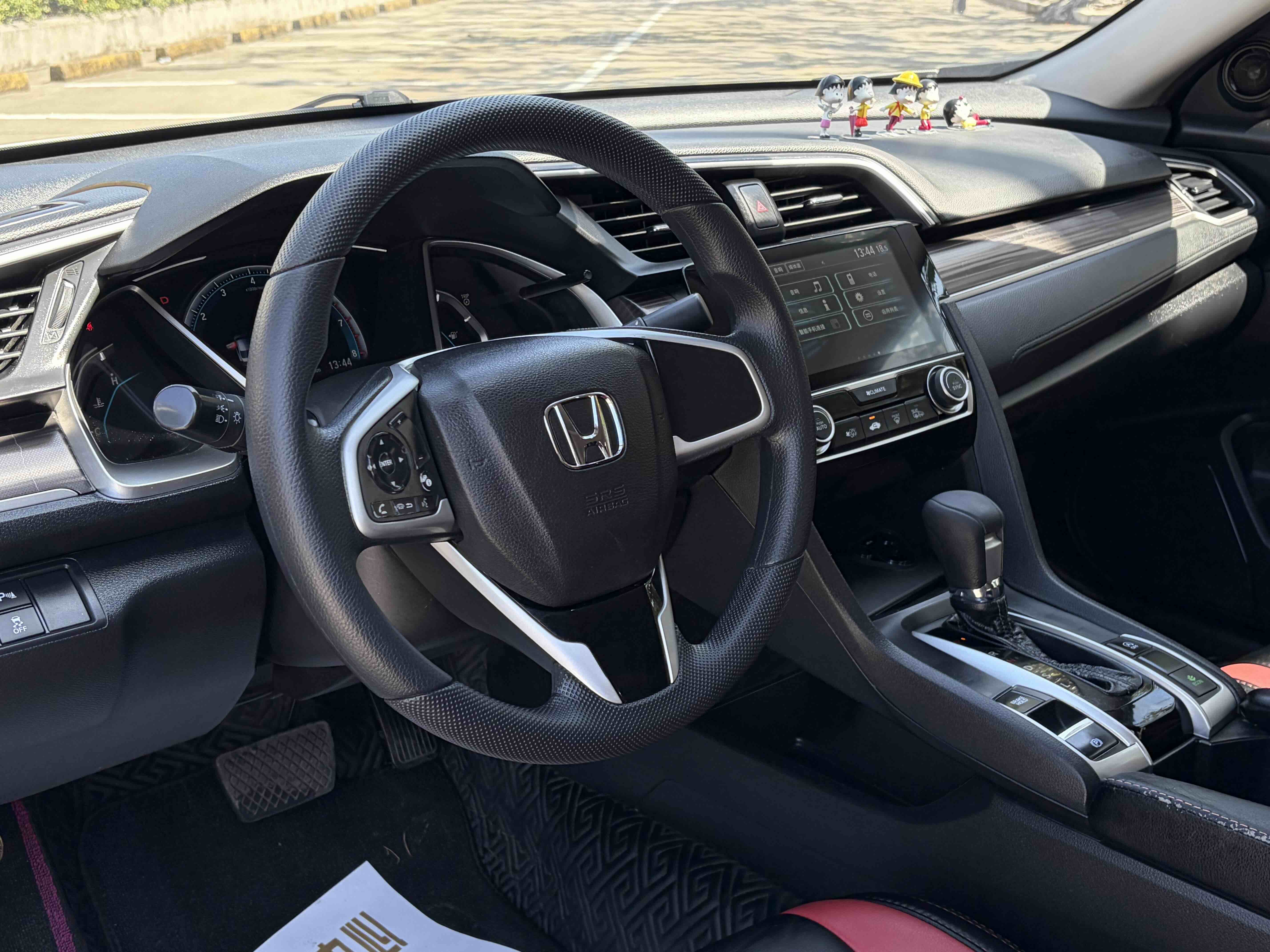 Honda Civic 2019 car image #11
