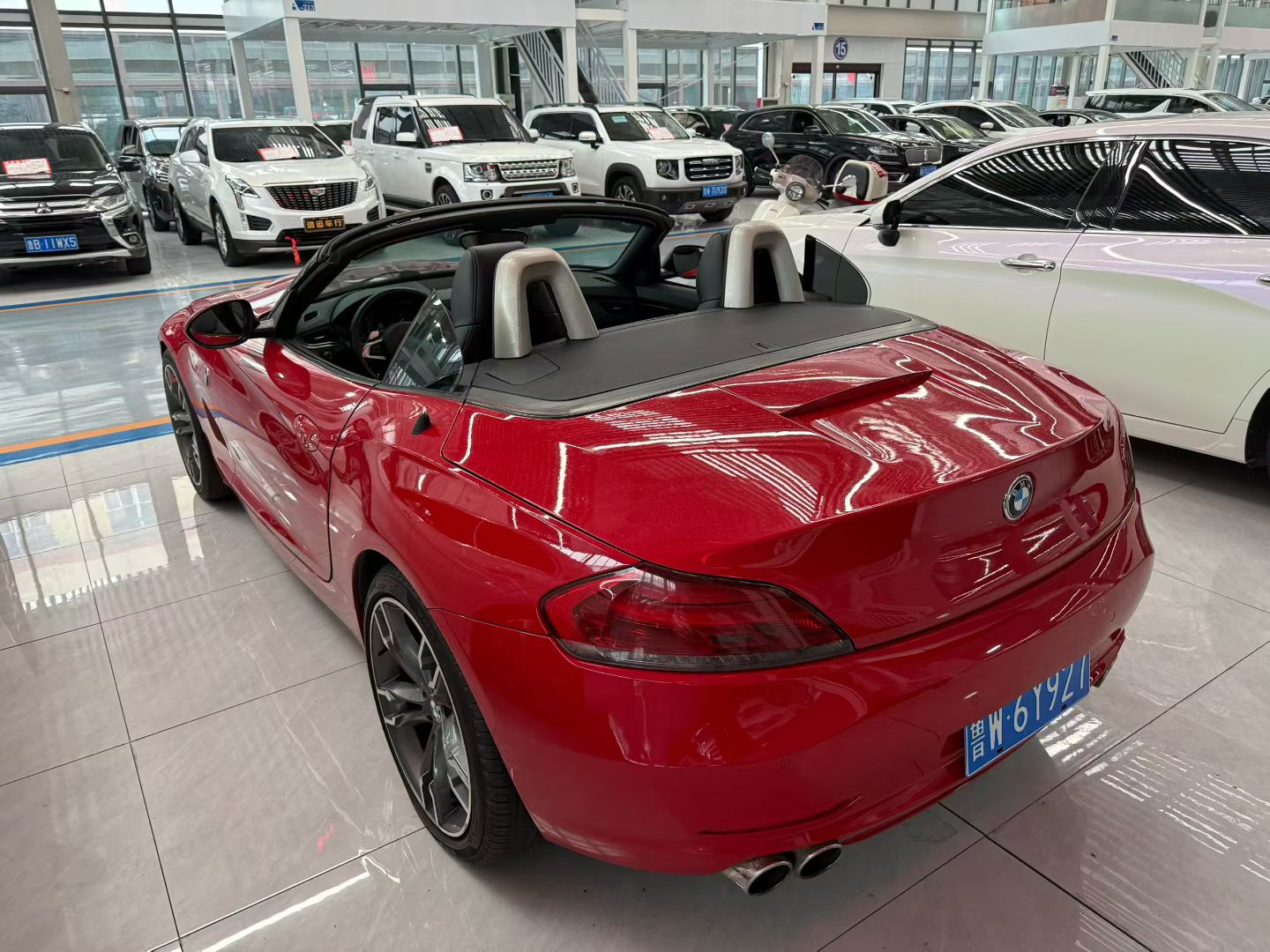 BMW Z4 2009 car image #11