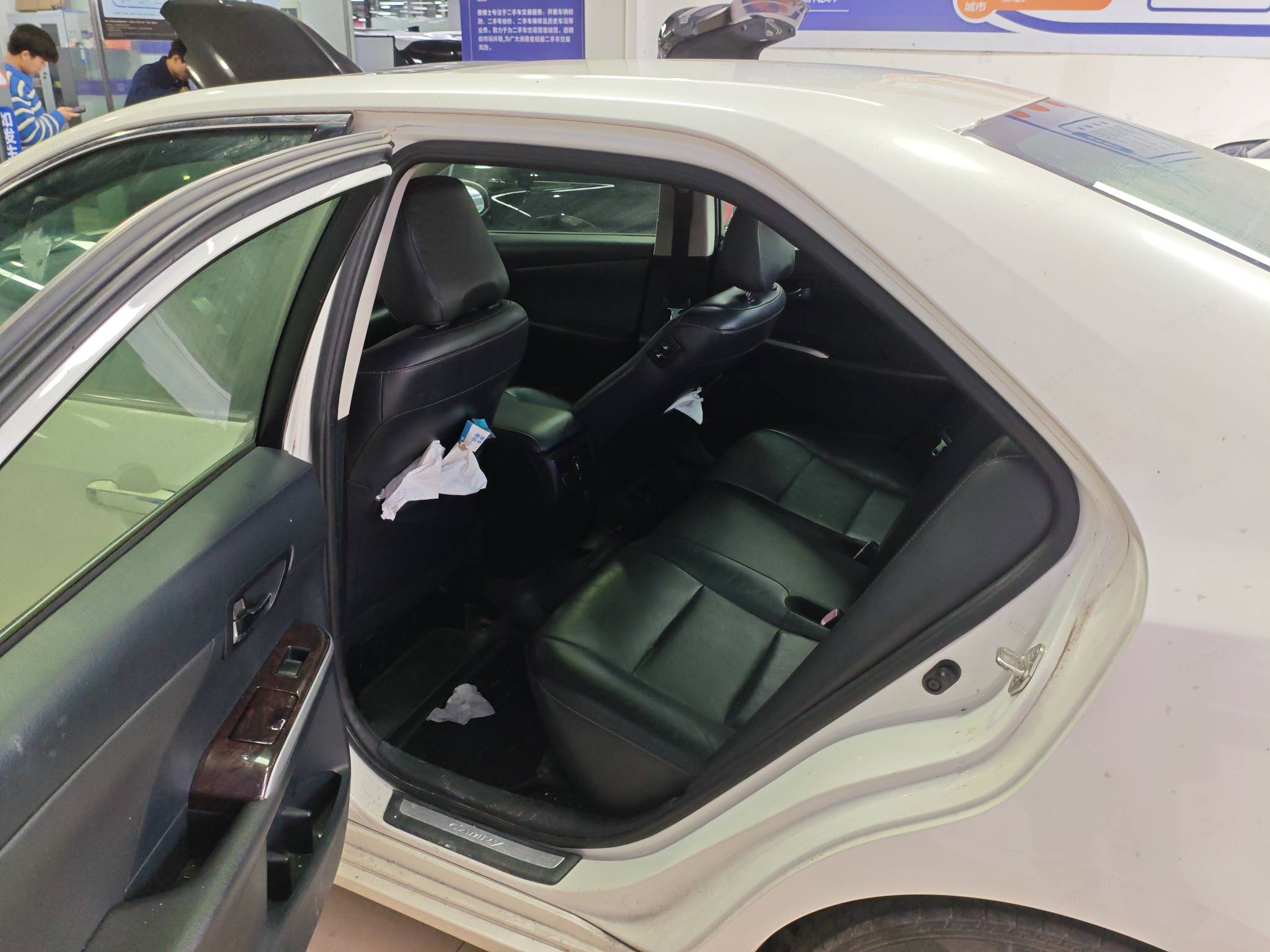 Toyota Camry 2017 car image #11