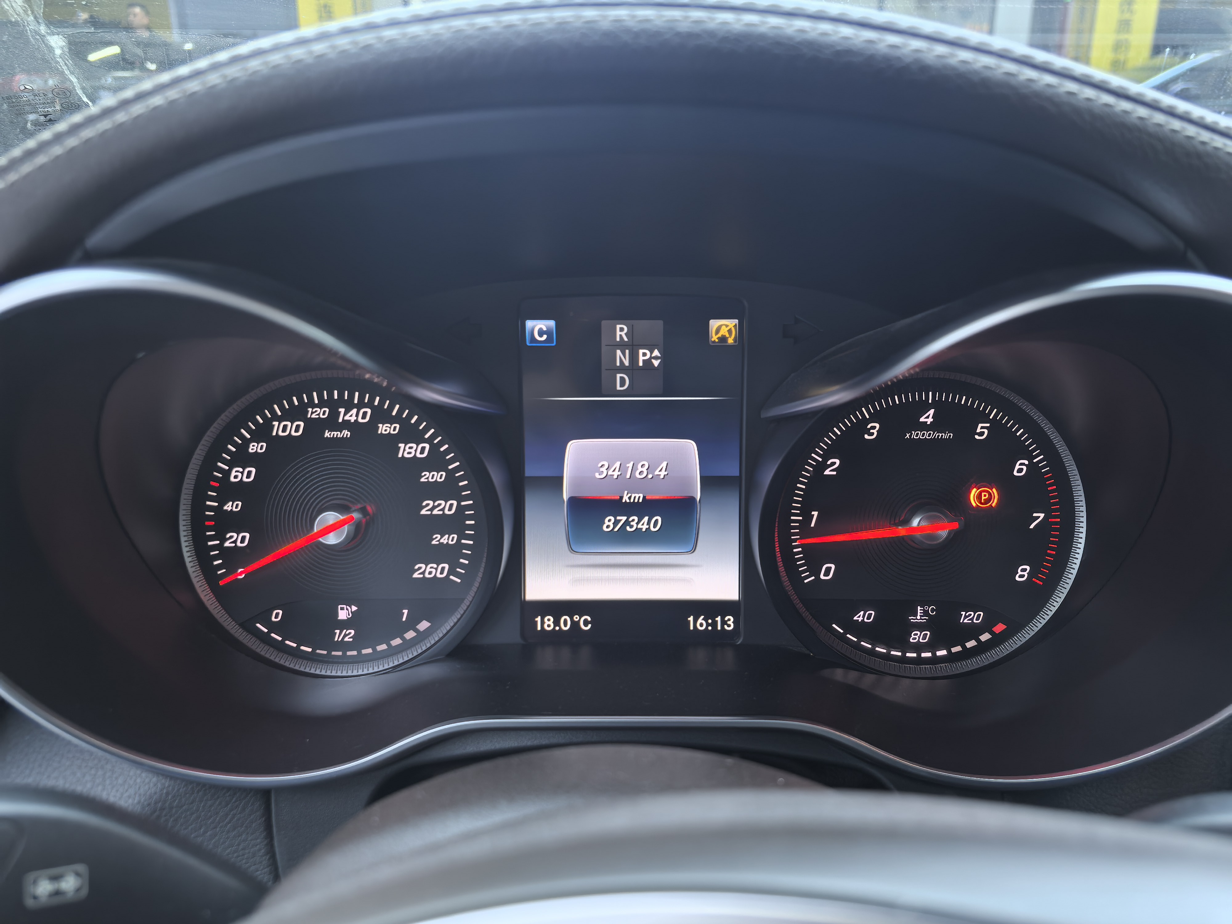 Mercedes-Benz GLC Class 2016 car image #11