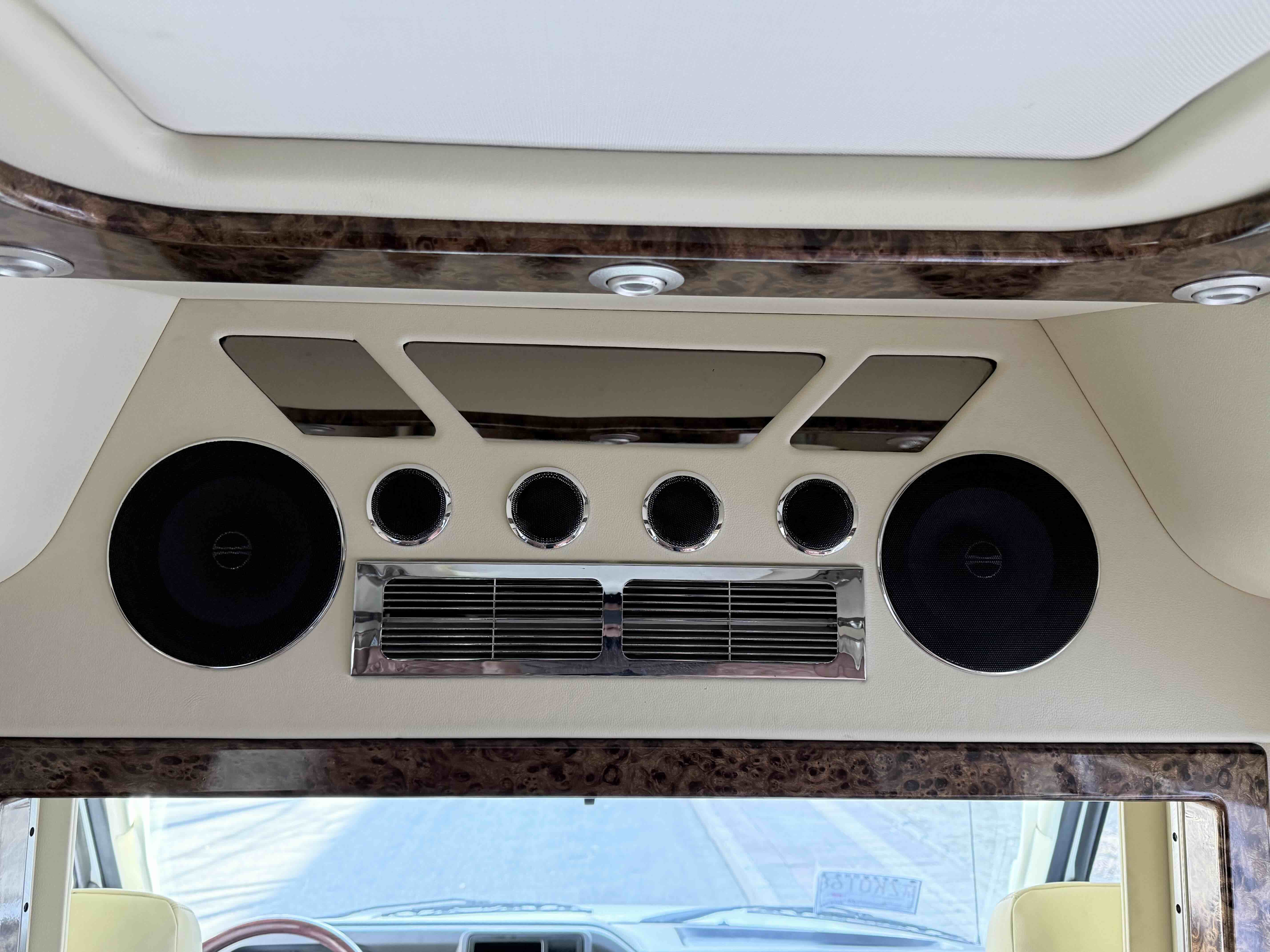 Ford E350 2015 #11 Ford E350 2015 car image #11