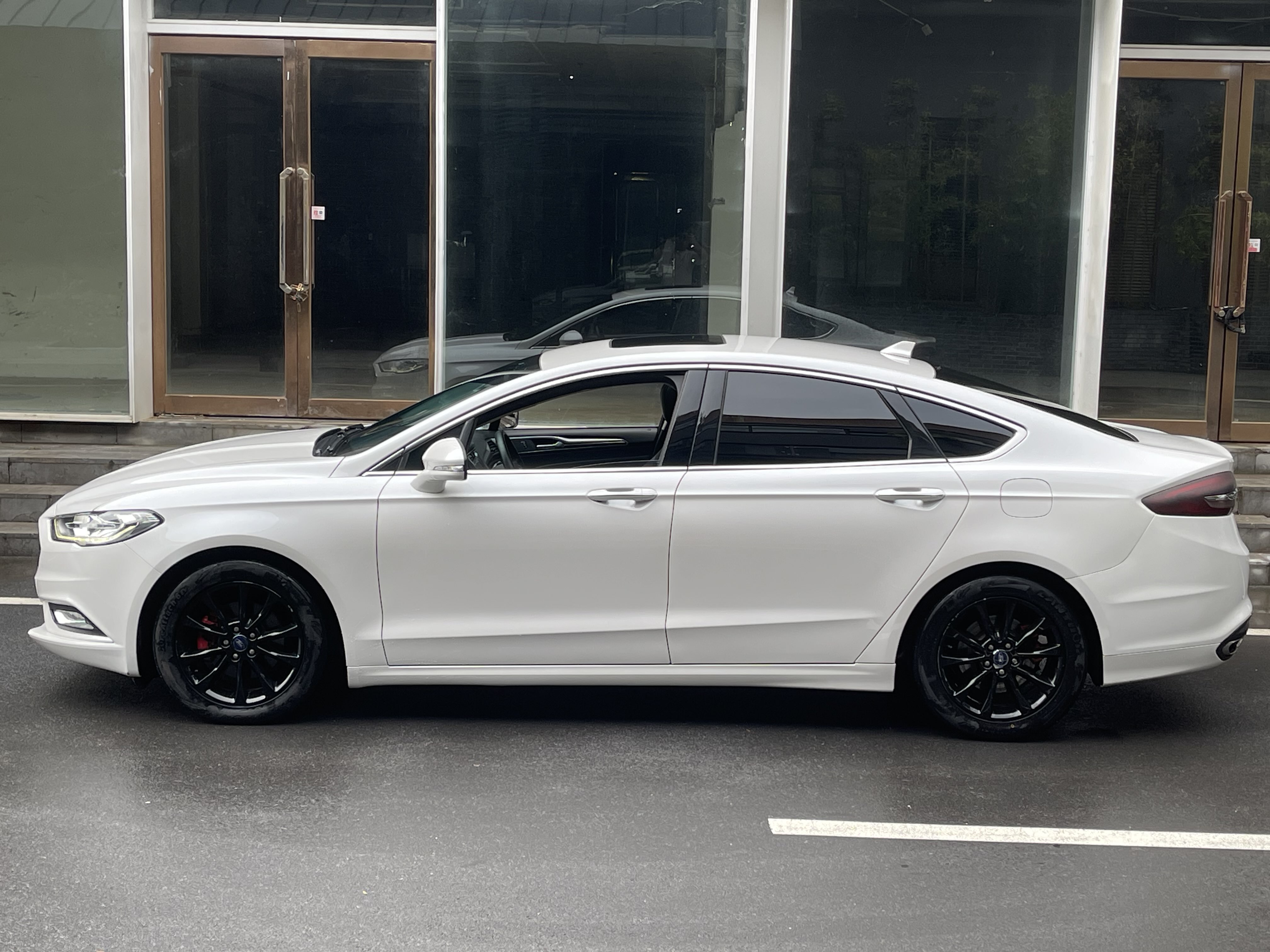 Ford Mondeo 2018 #11 Ford Mondeo 2018 car image #11