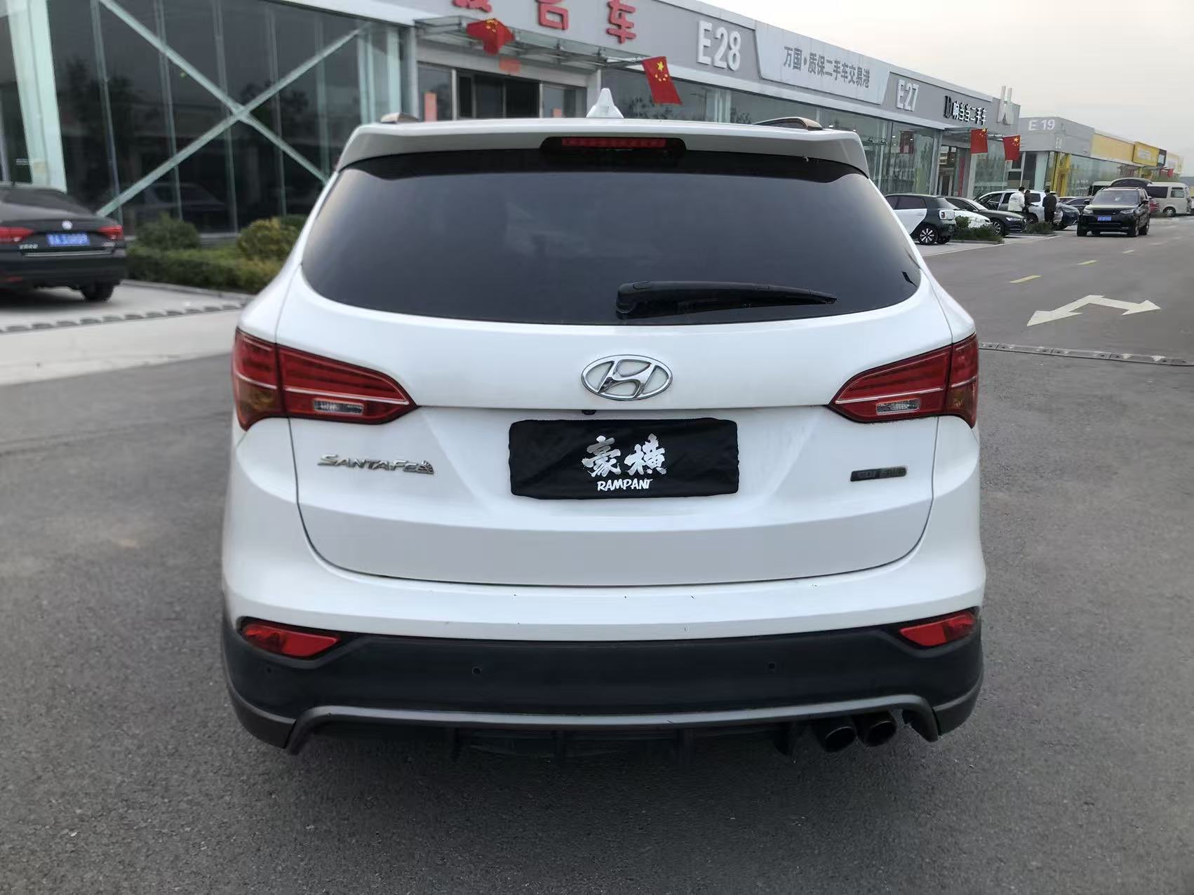 Hyundai Santa Fe (Imported) 2013 car image #11