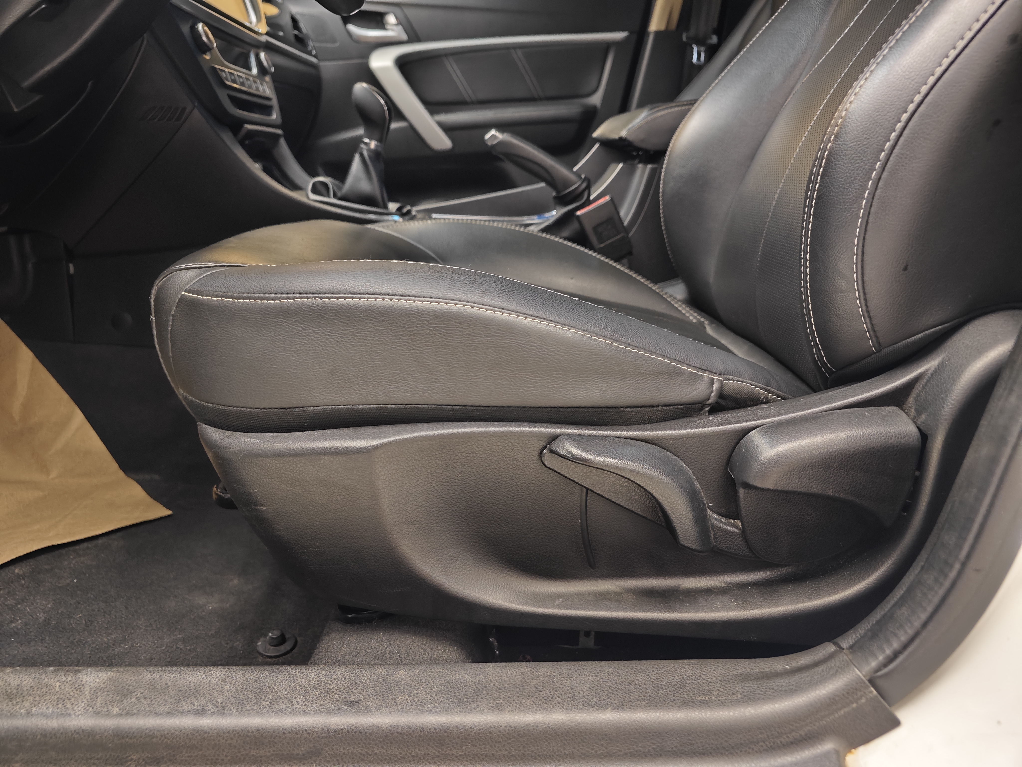 GEELY Emgrand 2018 car image #11
