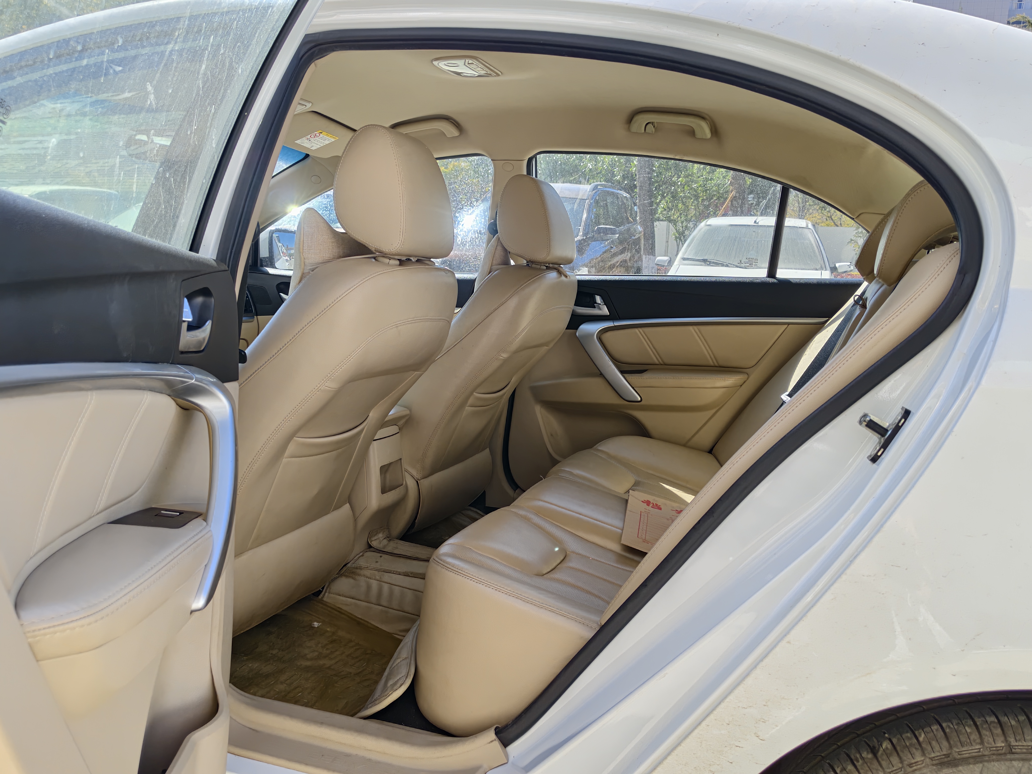 GEELY Emgrand 2017 car image #11