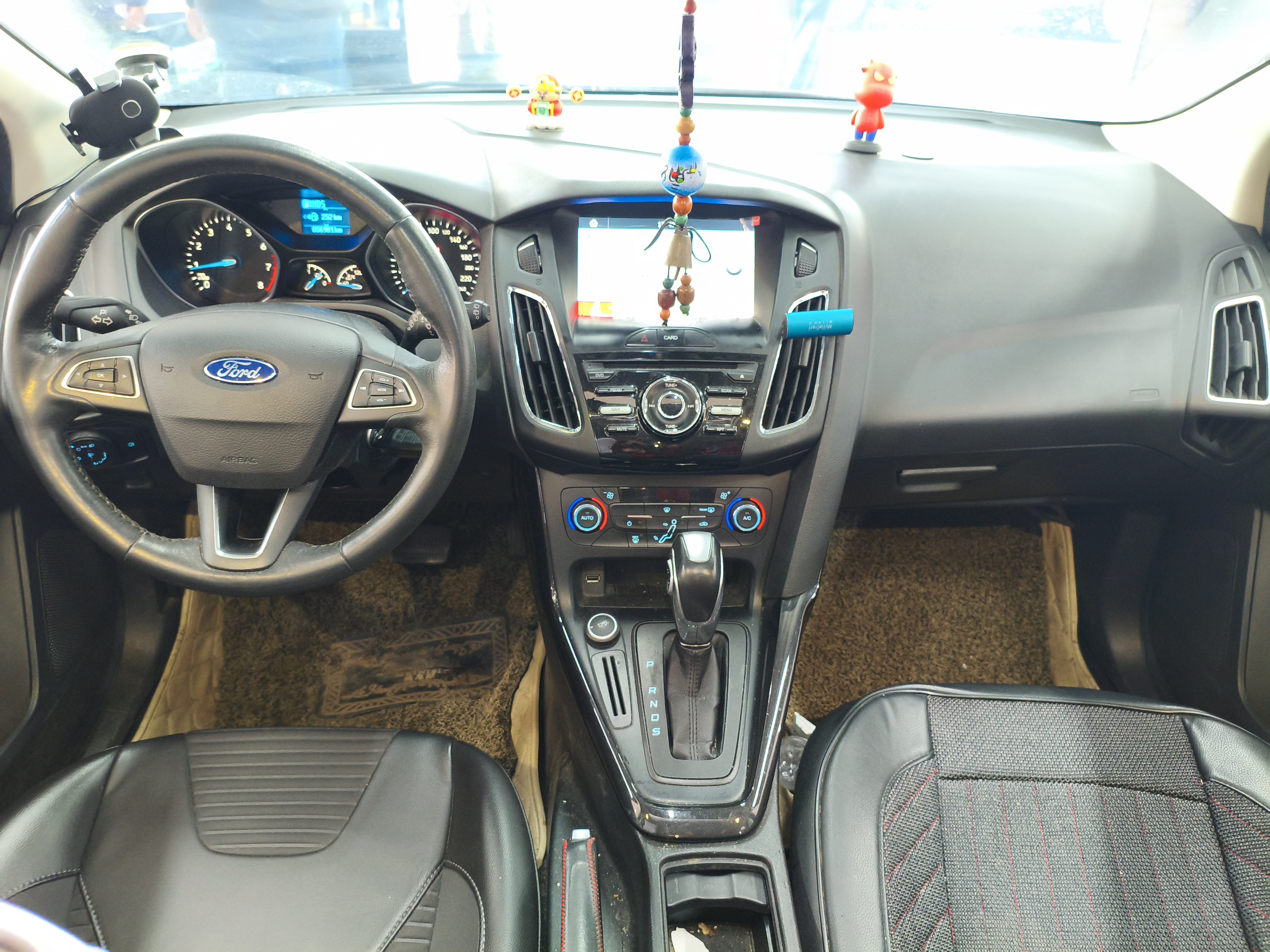 Ford Focus 2017 car image #11