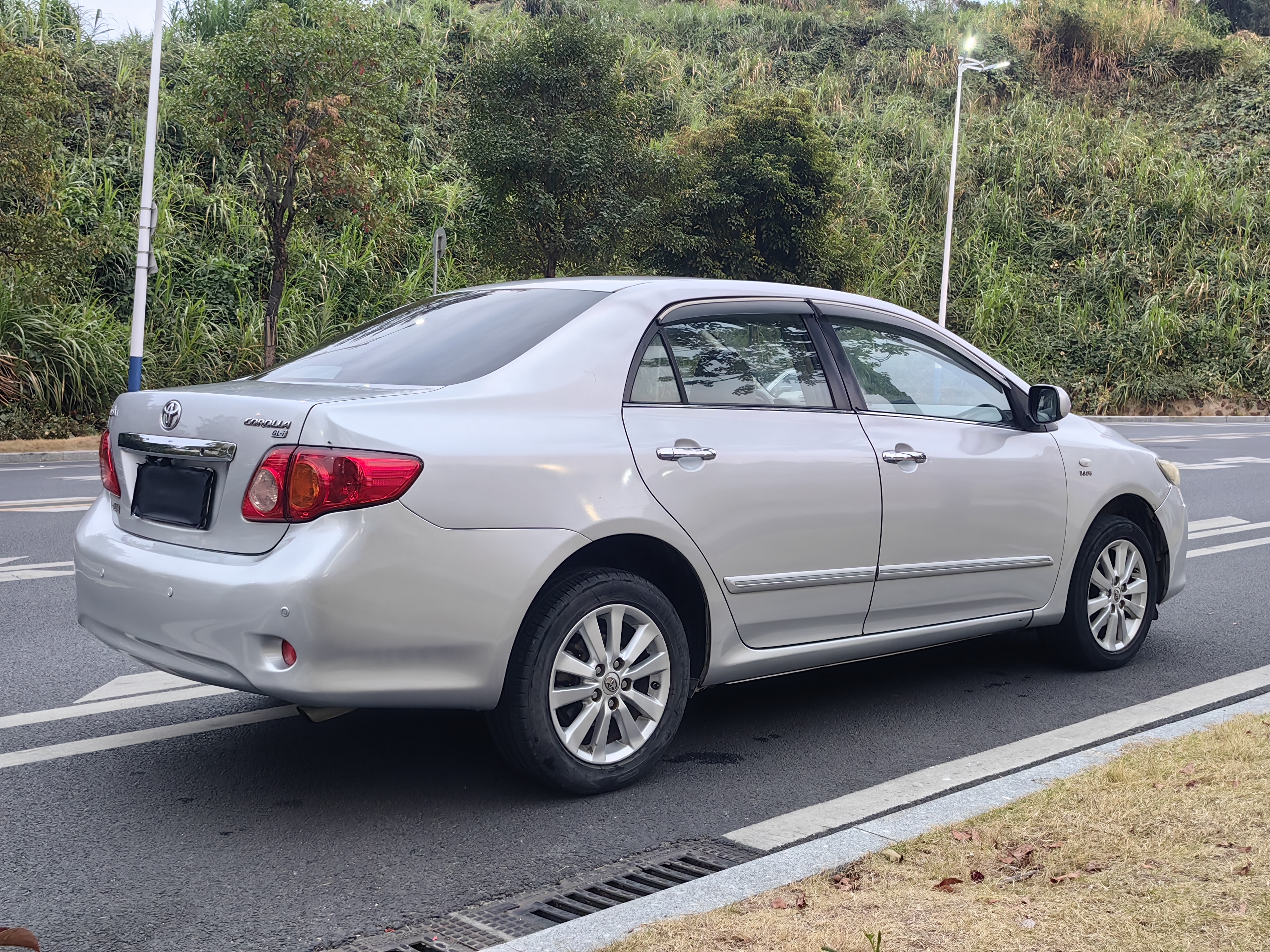Toyota Corolla 2010 car image #11