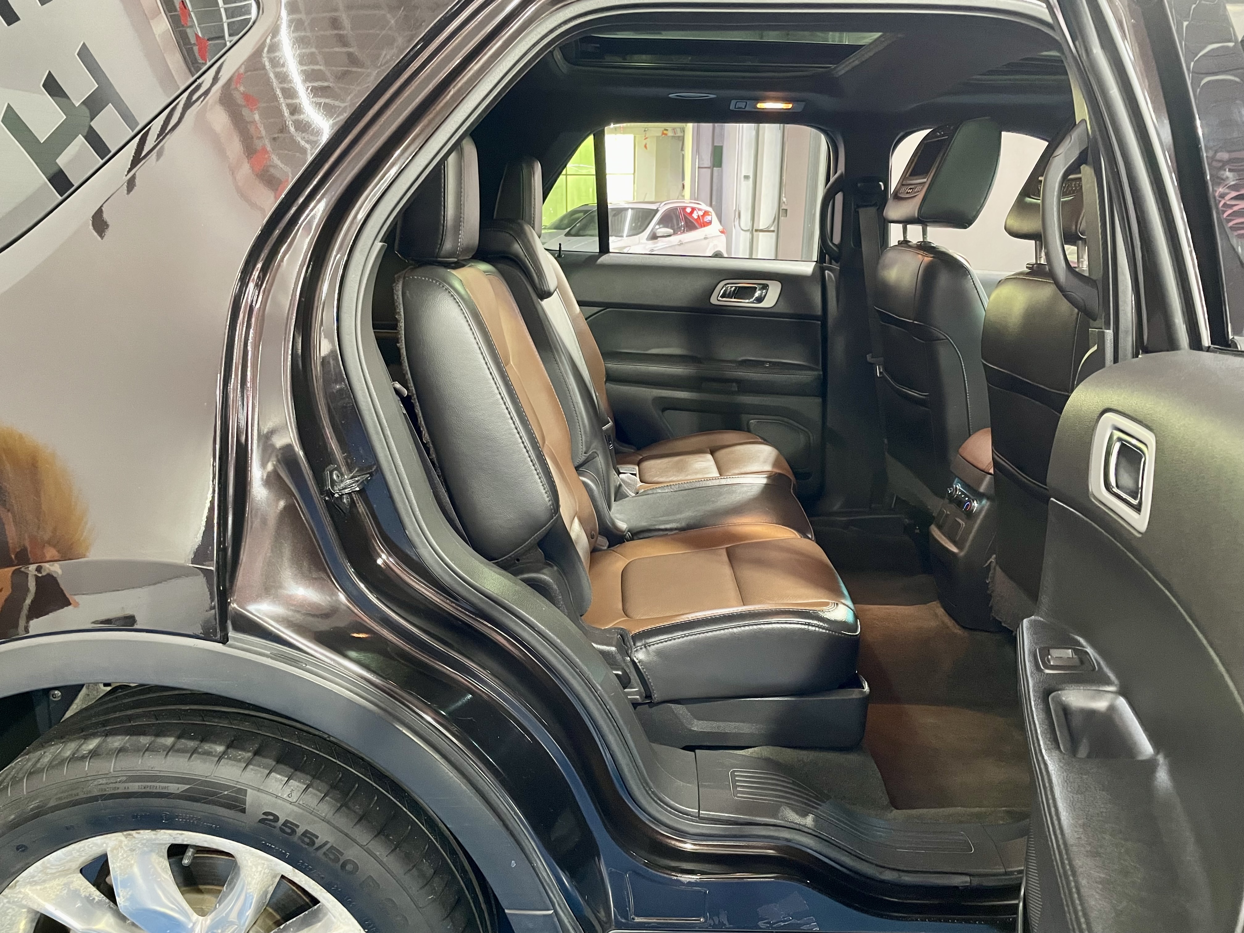 Ford Explorer (Imported) 2014 car image #11