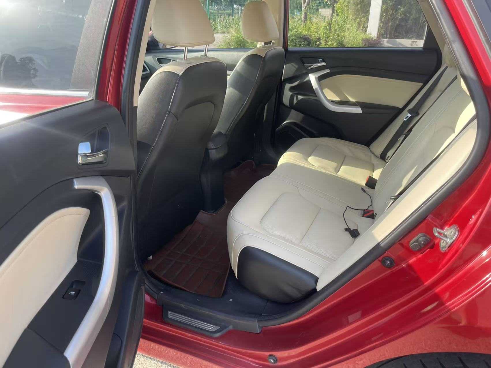 Changan Alsvin V7 2016 car image #11