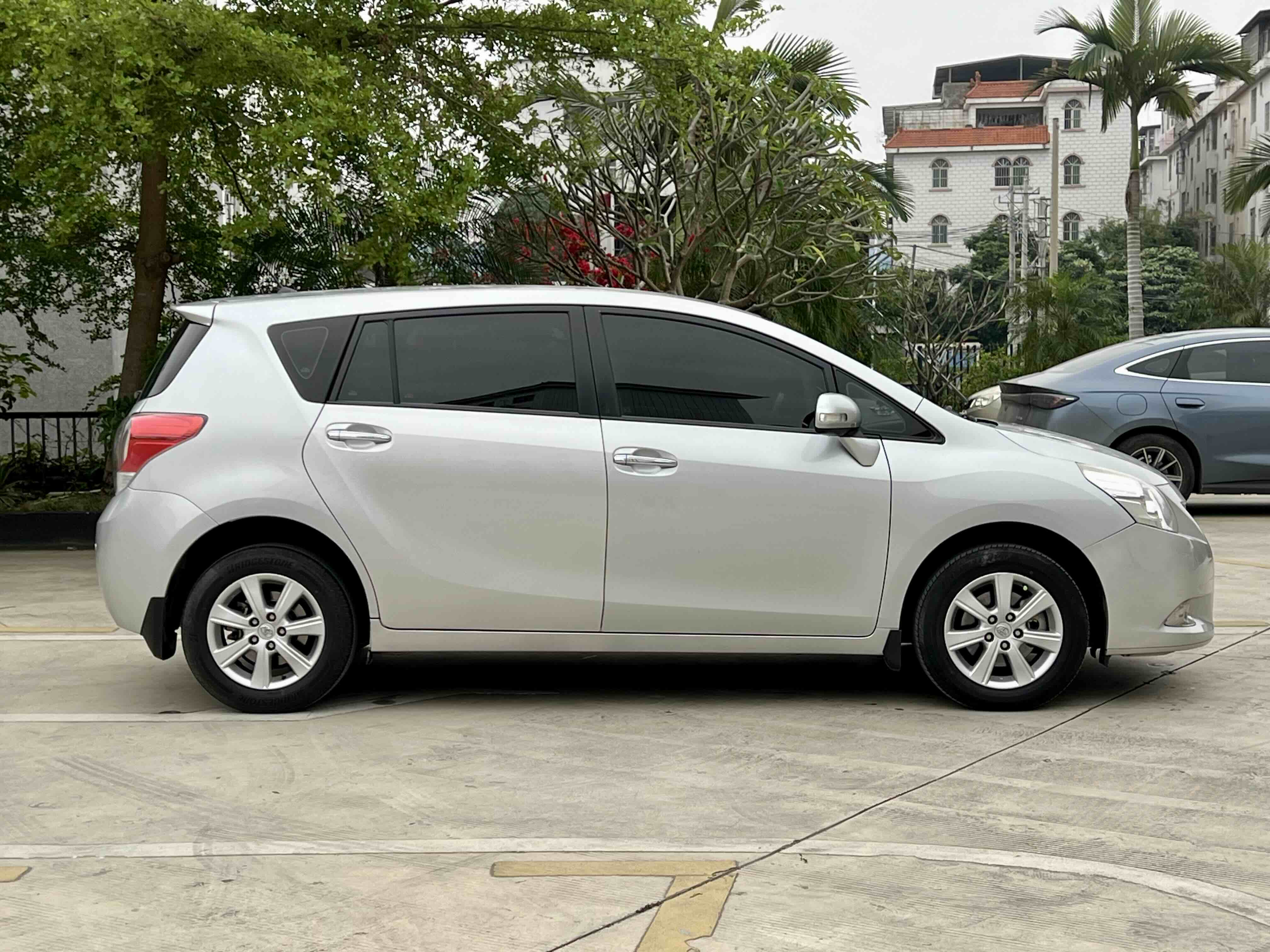 Toyota Verso 2012 car image #11