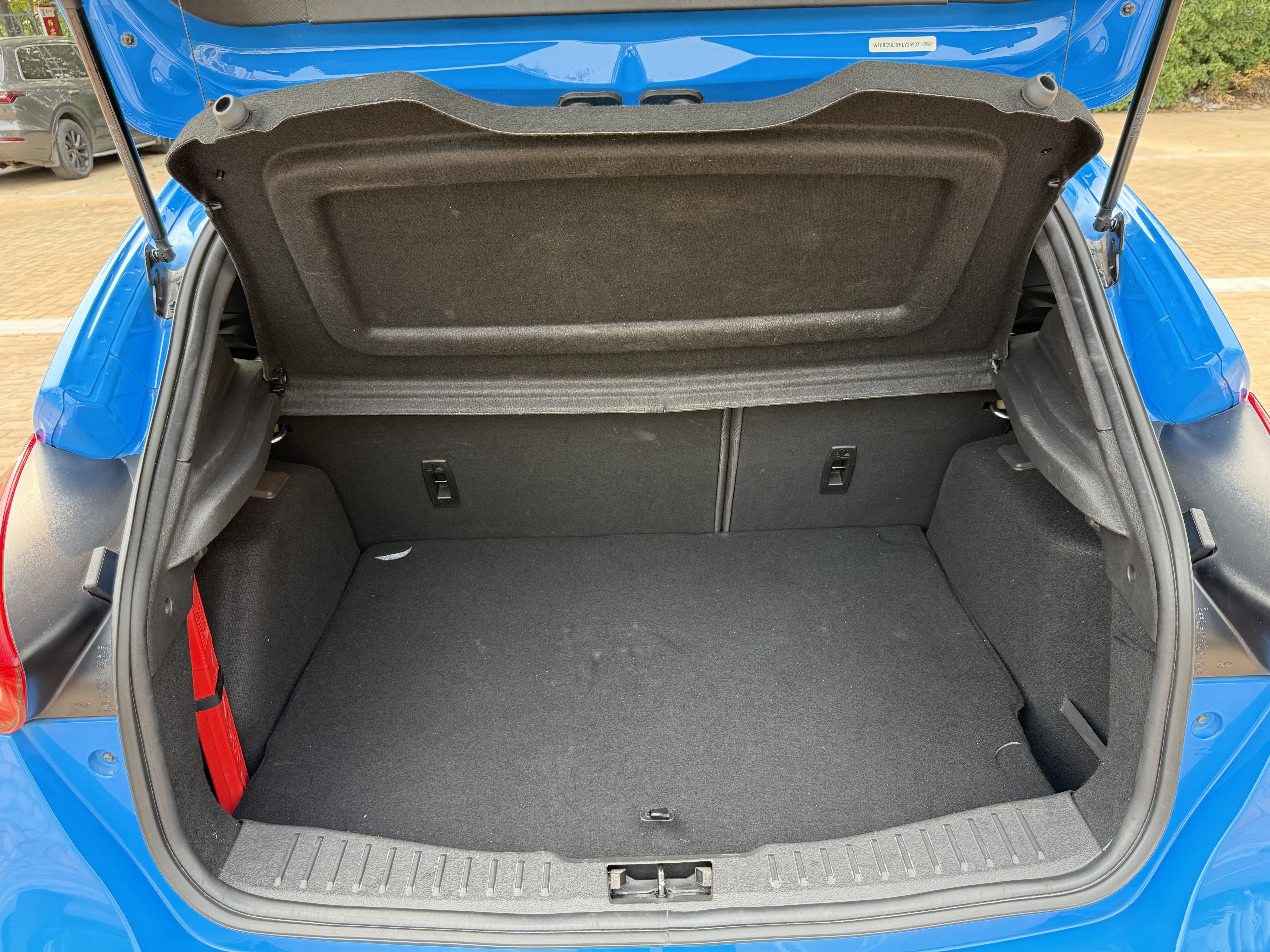 Ford Focus (Imported) 2017 car image #11