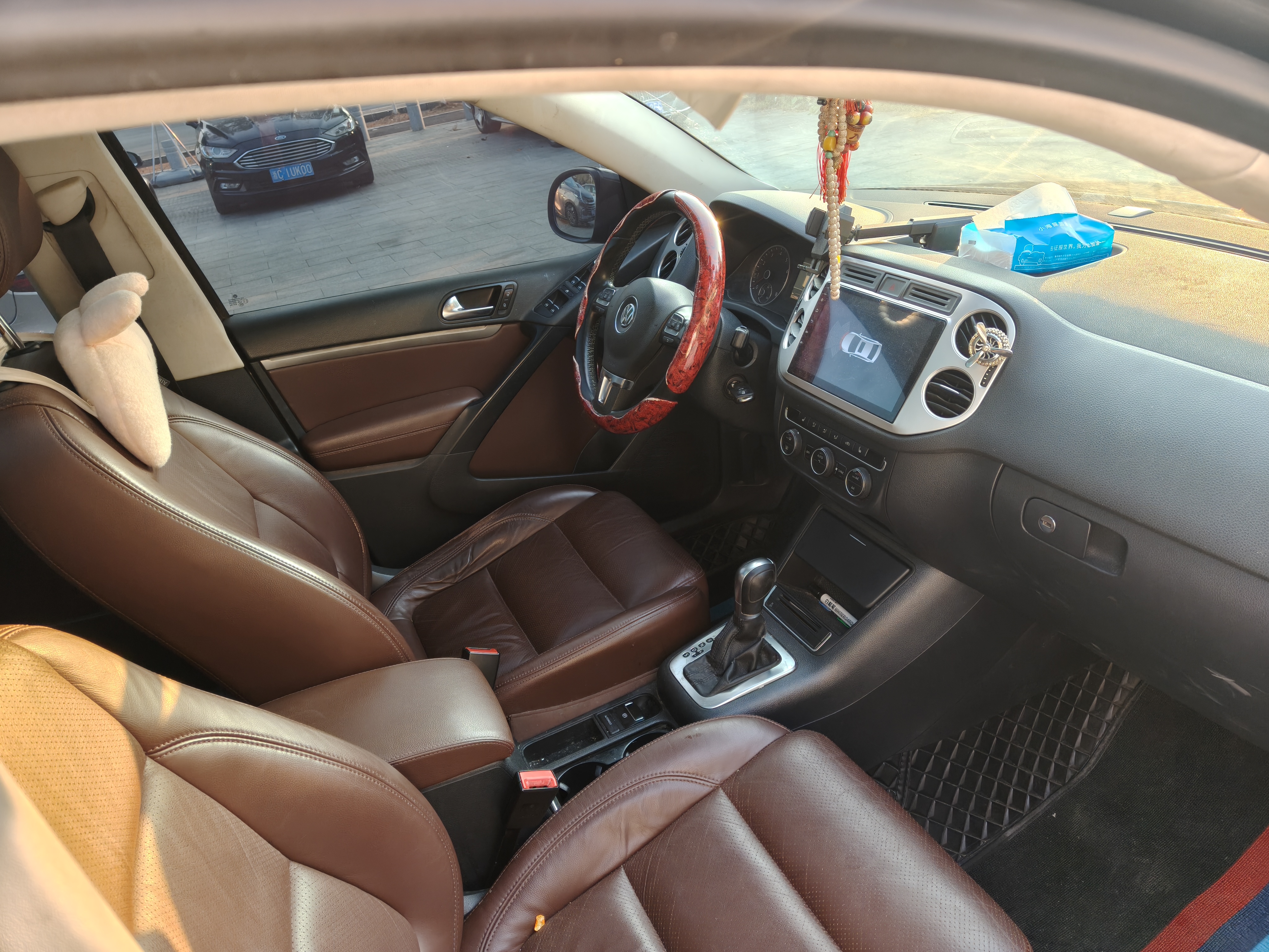 Volkswagen Tiguan 2014 car image #11
