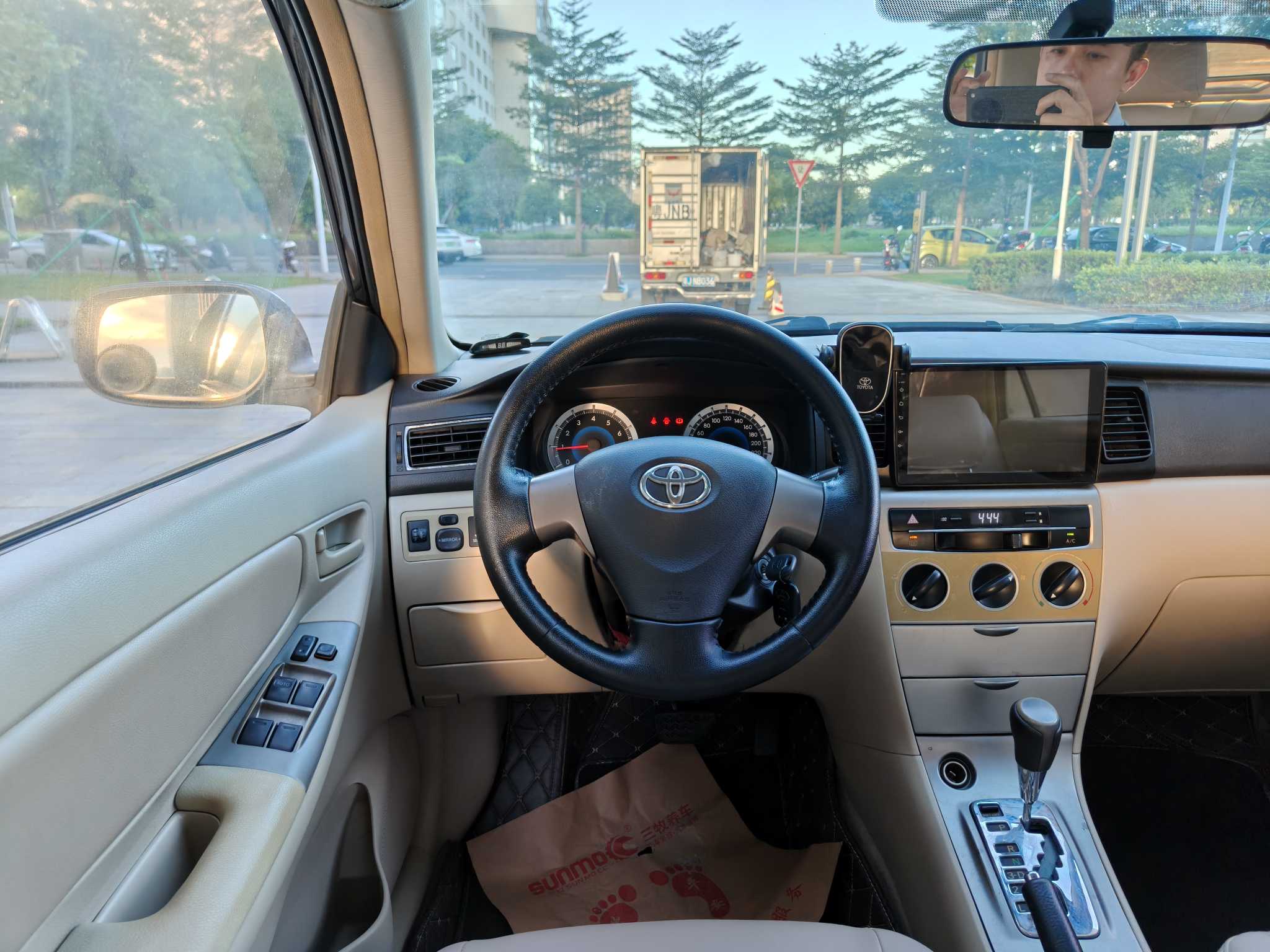 Toyota Corolla (Classic) 2013 car image #11