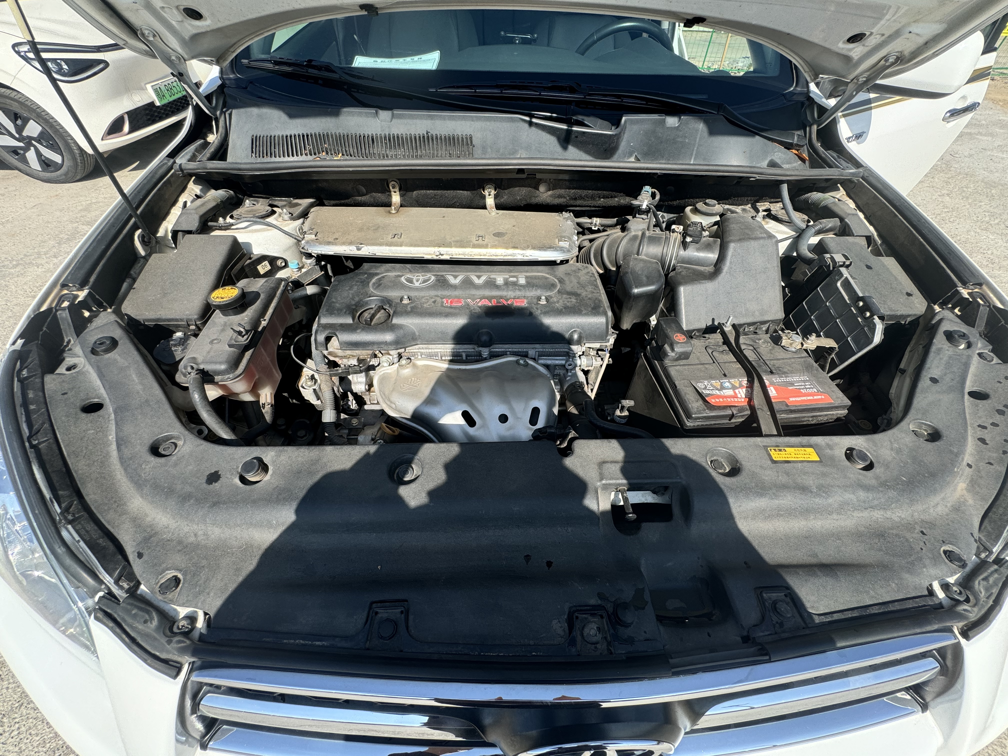 Toyota RAV4 2010 car image #11